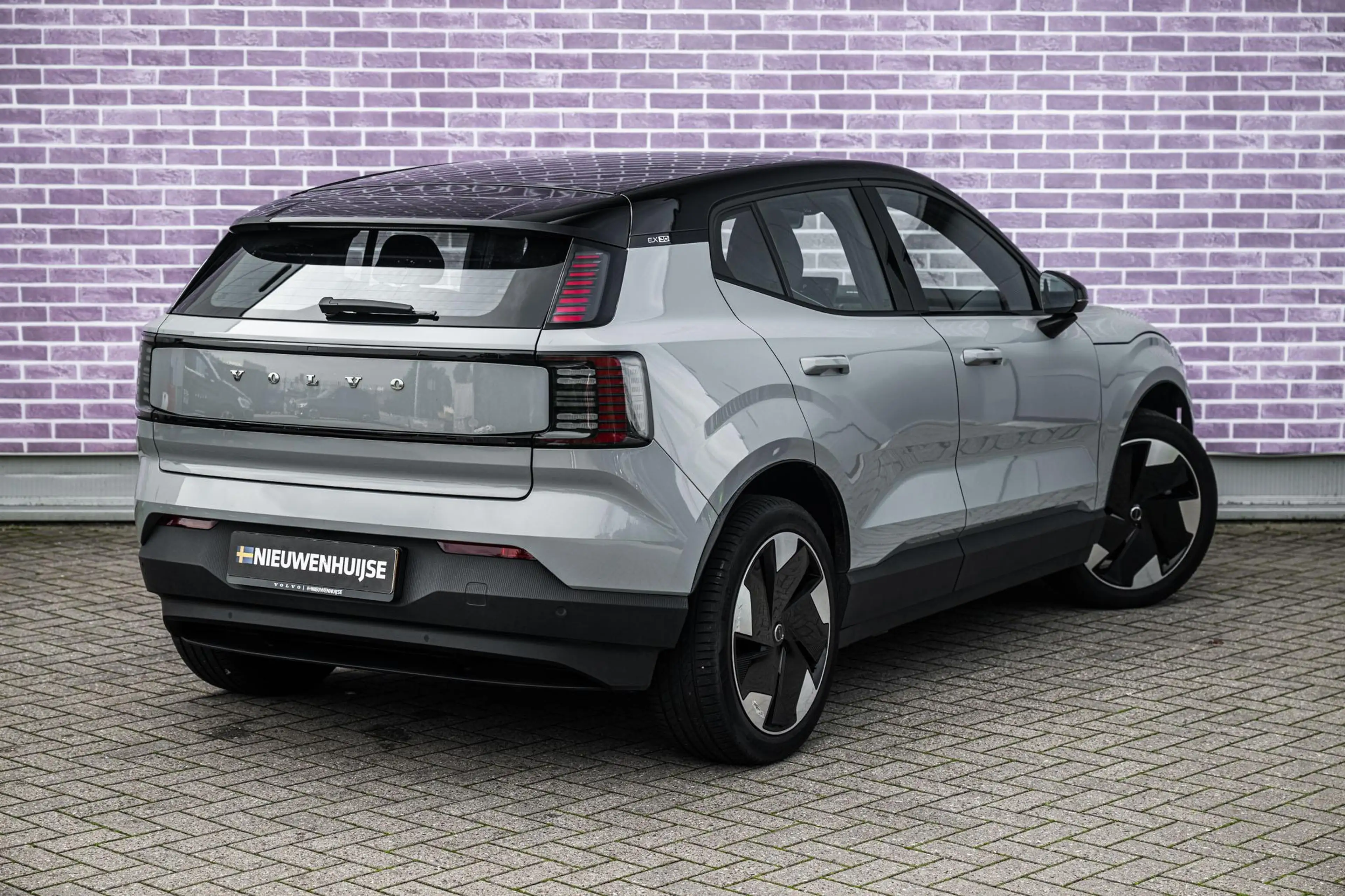 Volvo EX30 Single Motor Extended Range Plus 69 kWh | Stoel en — photo 15
