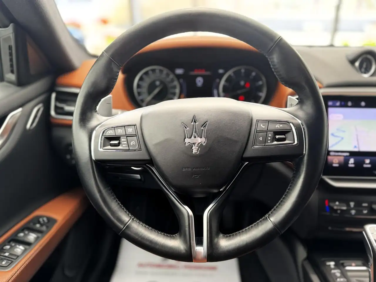 Maserati Ghibli 2021 — фото 17