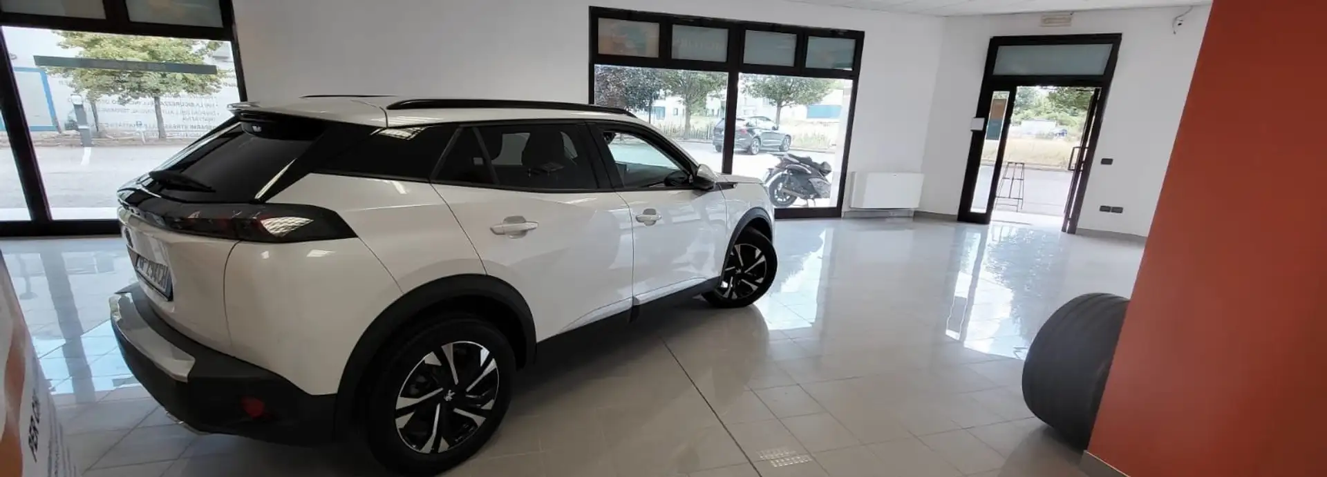Peugeot 2008 2008 II 1.2 Puretech Allure Star&Stop Bianco - 2
