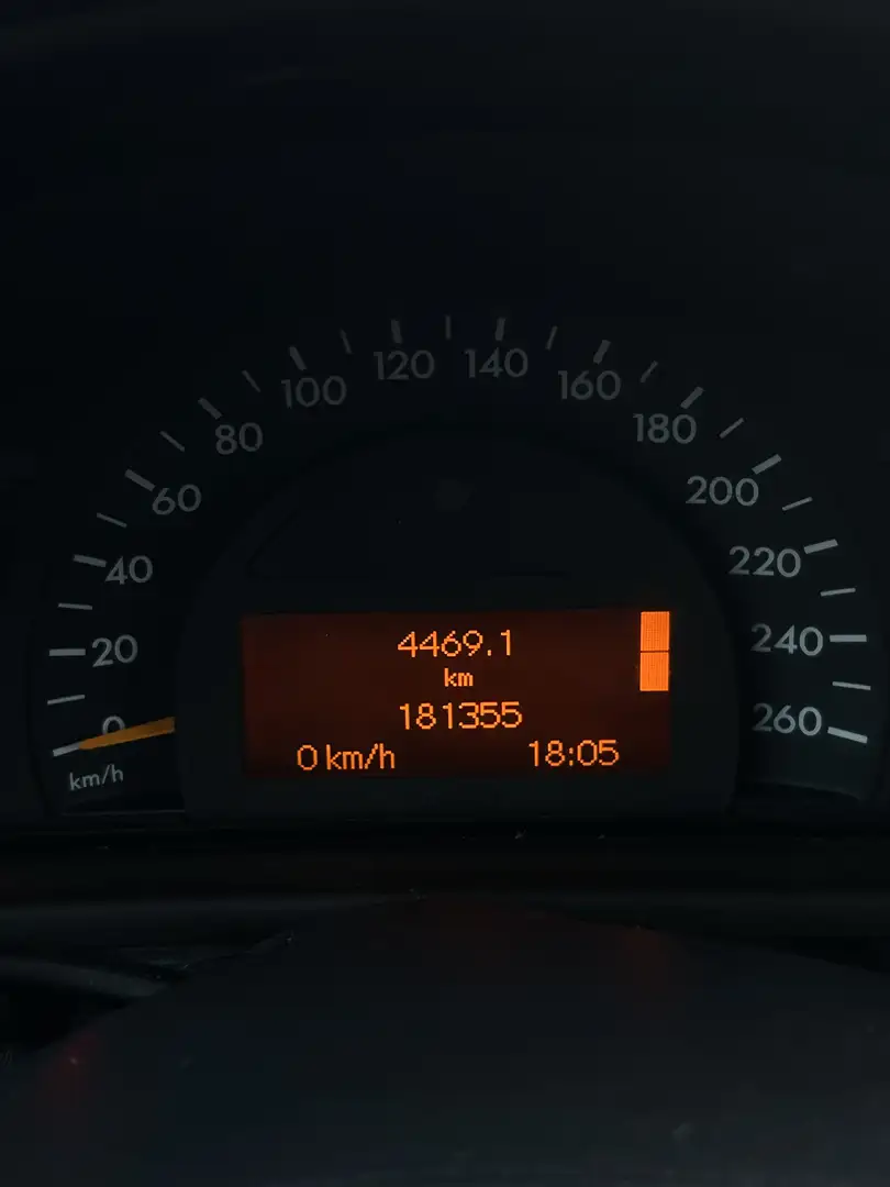 Mercedes-Benz C 180 T Classic - 2