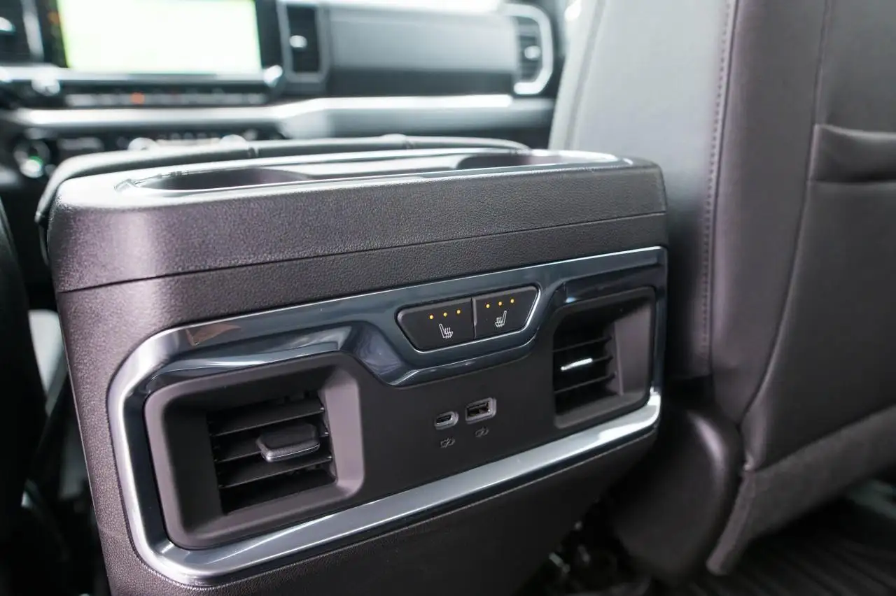 GMC Sierra 1500 снимка GMC Sierra 1500