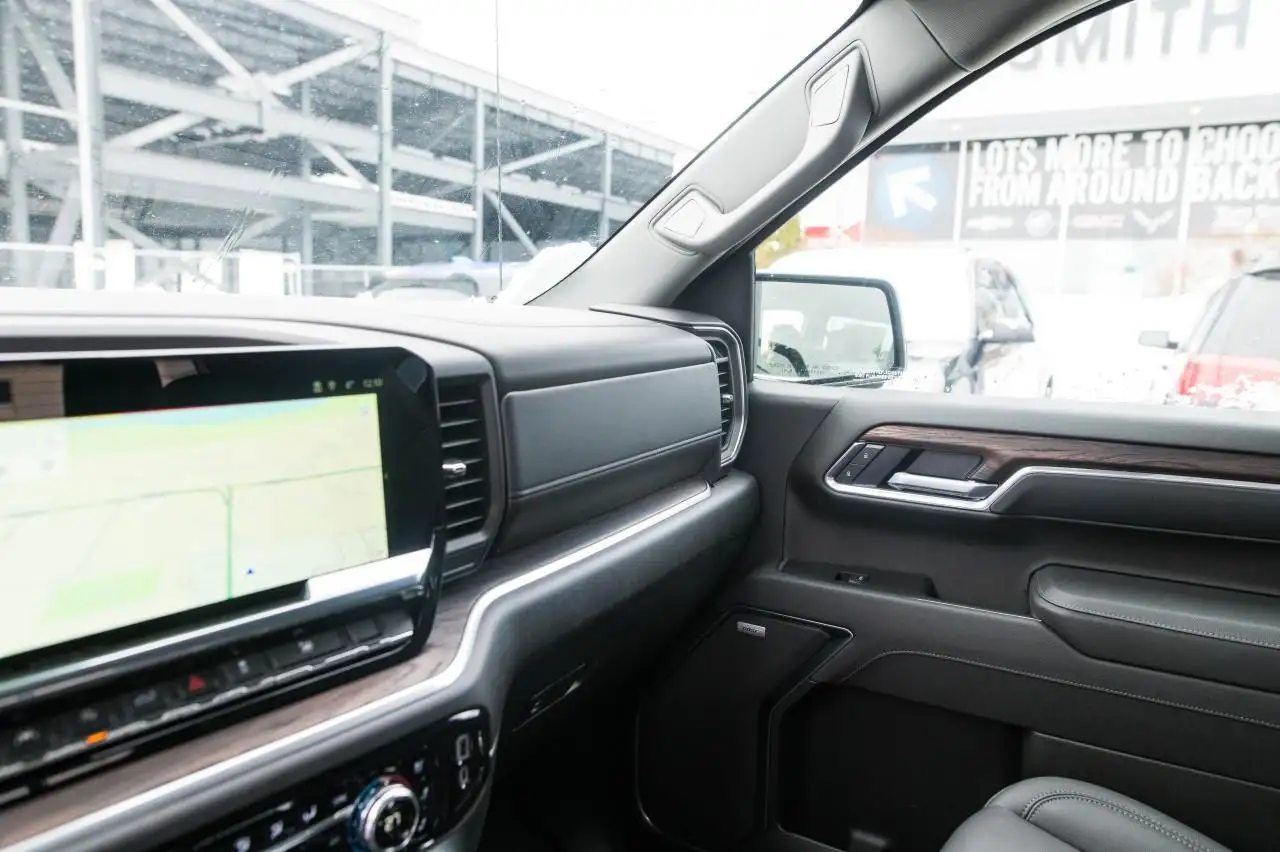 GMC Sierra 1500 снимка GMC Sierra 1500