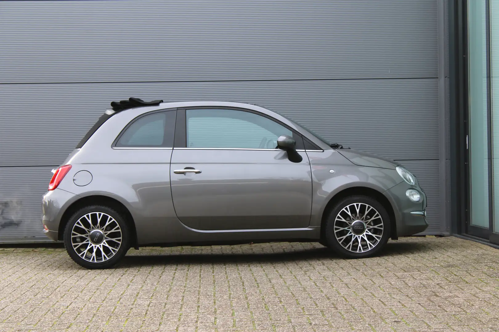 Fiat 500C 1.0 Hybrid Dolcevita | Cruise Control | Navigatie Grijs - 2