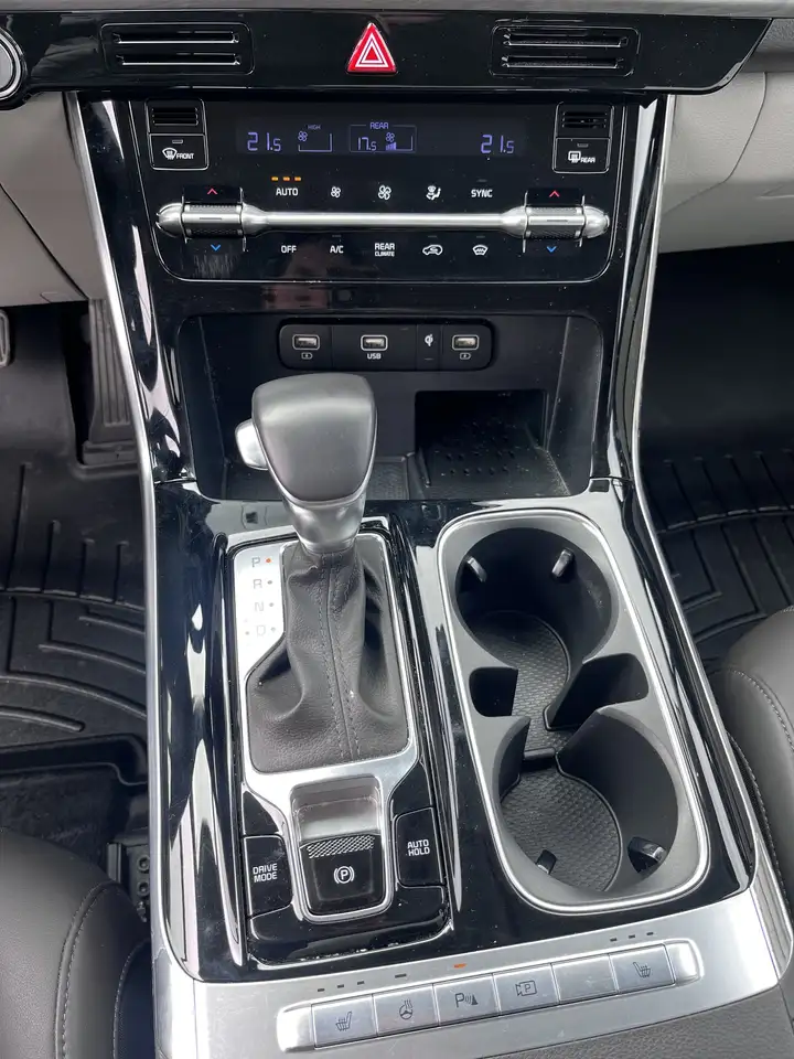 Kia Carnival fotografie Kia Carnival