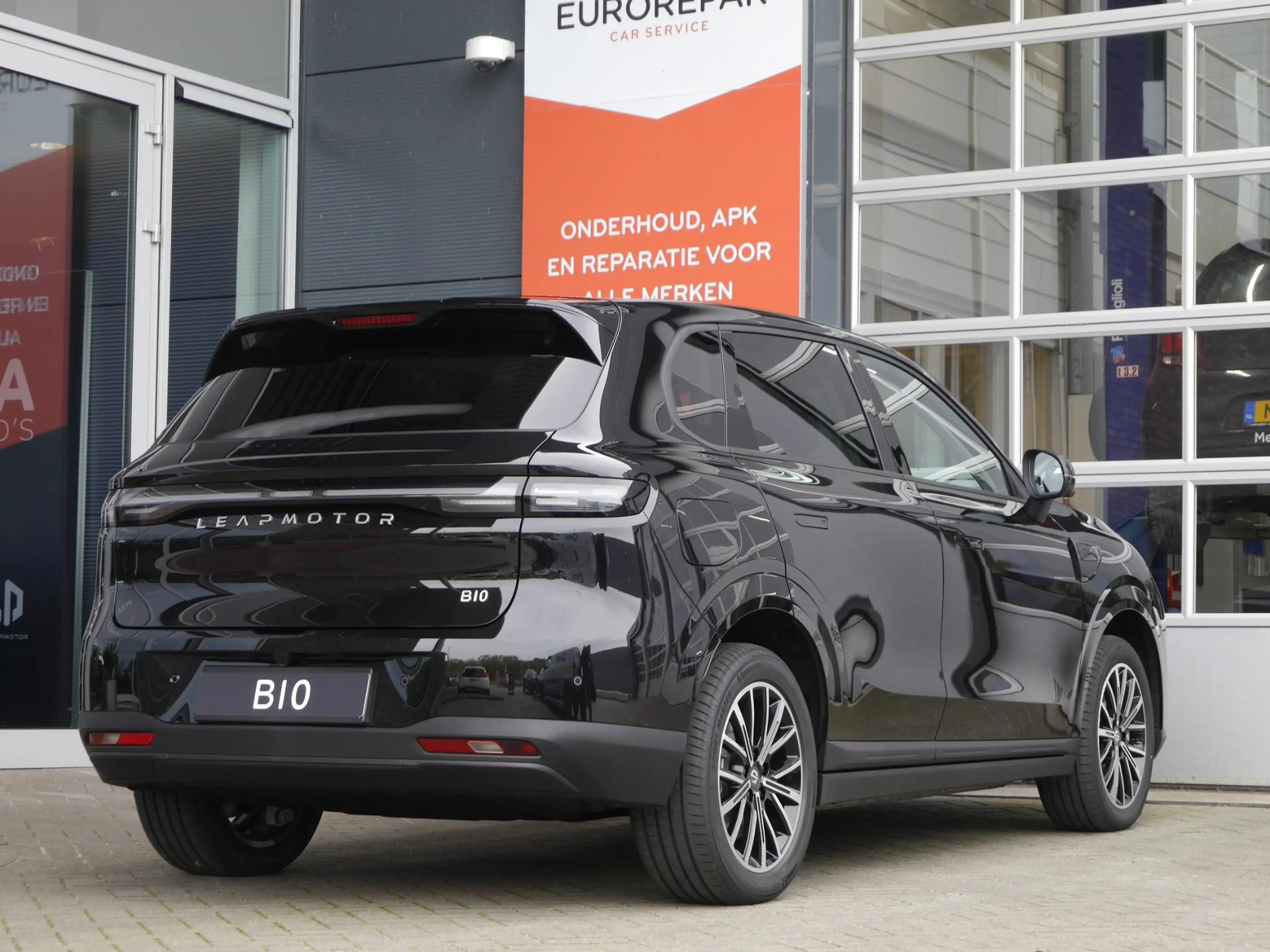 Leapmotor B10 Design ProMax 67.1 kWh | Navigatie | Rondom camera — photo 6