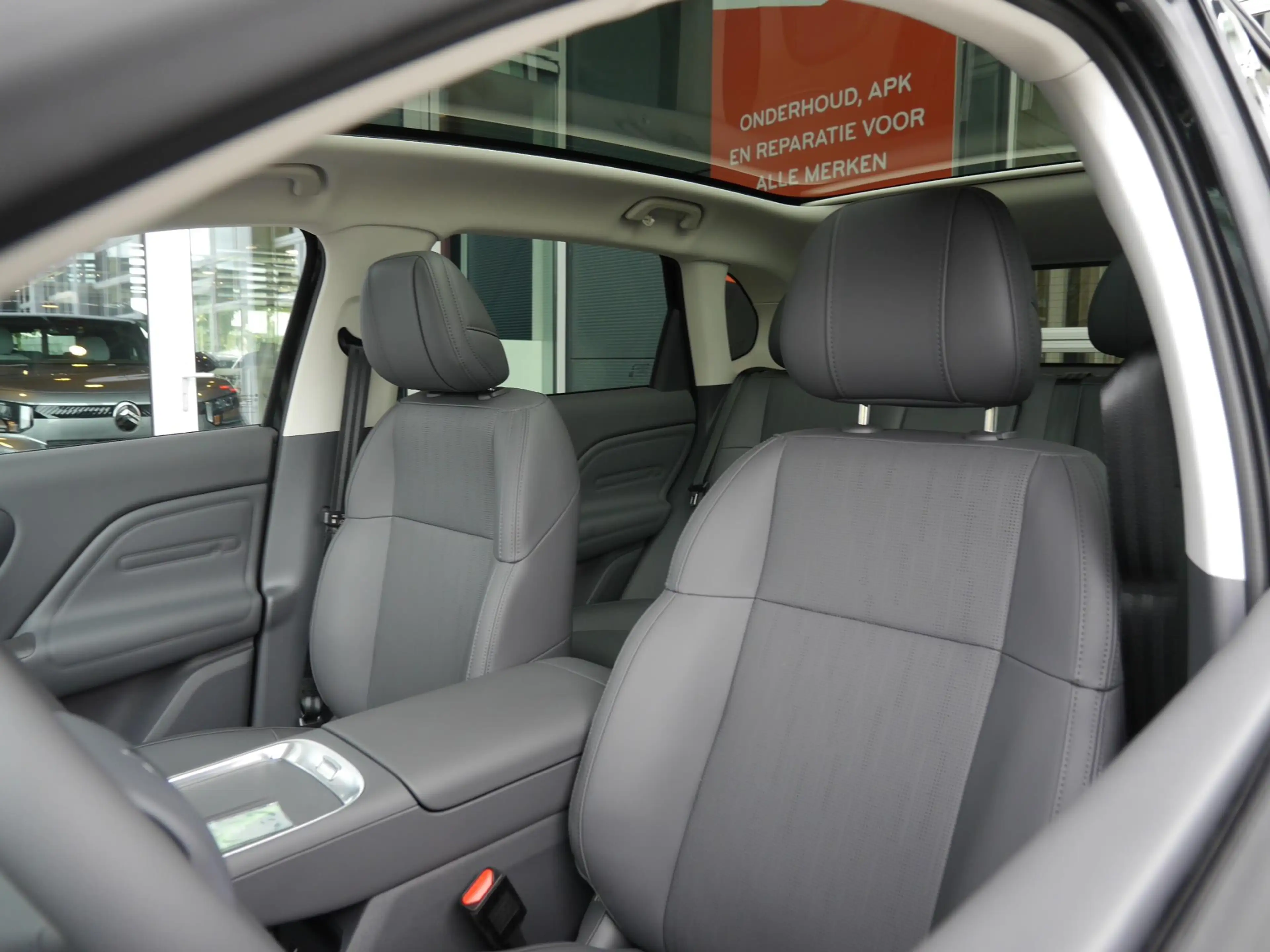 Leapmotor B10 Design ProMax 67.1 kWh | Navigatie | Rondom camera — photo 11