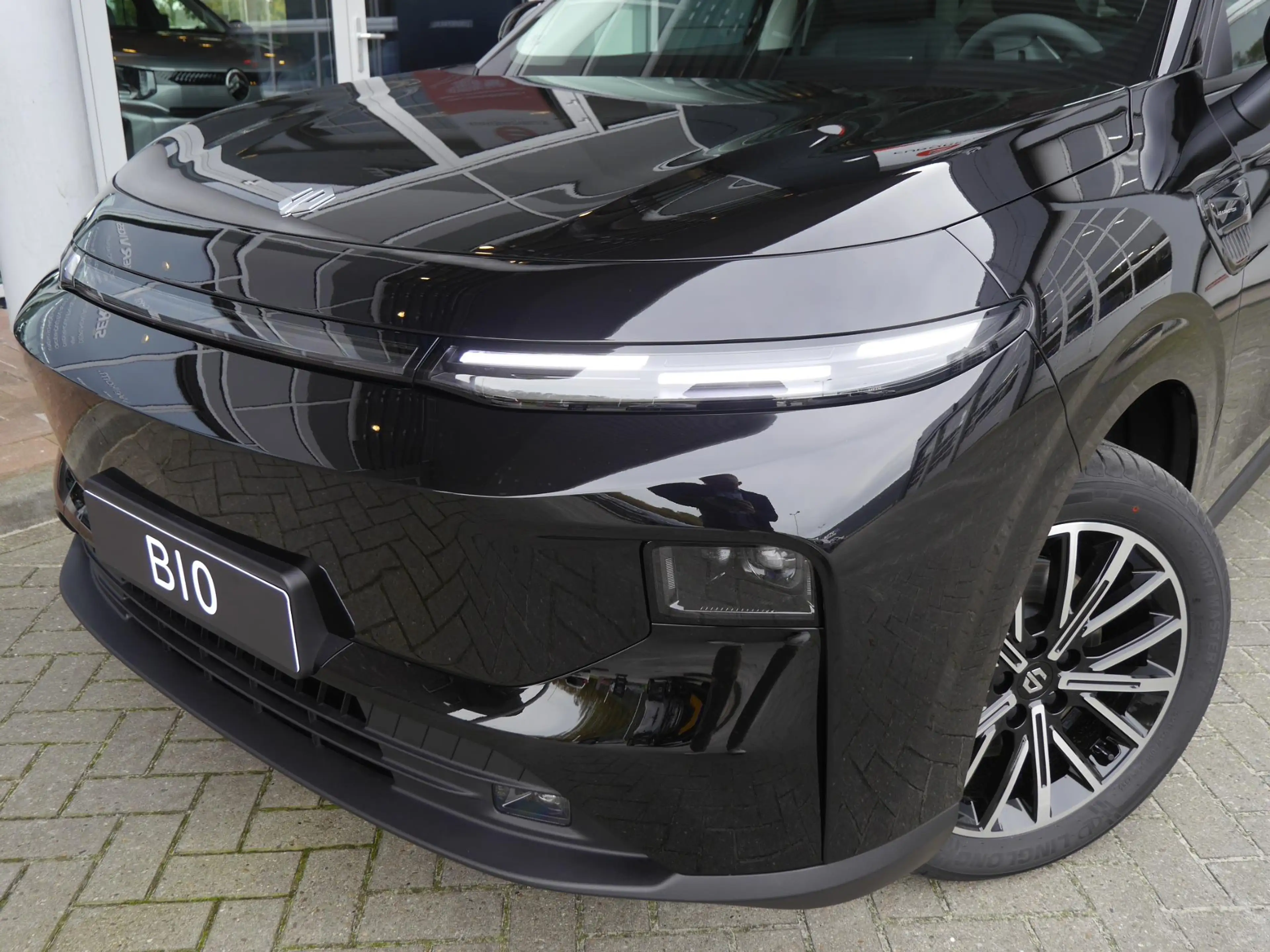 Leapmotor B10 Design ProMax 67.1 kWh | Navigatie | Rondom camera — photo 8