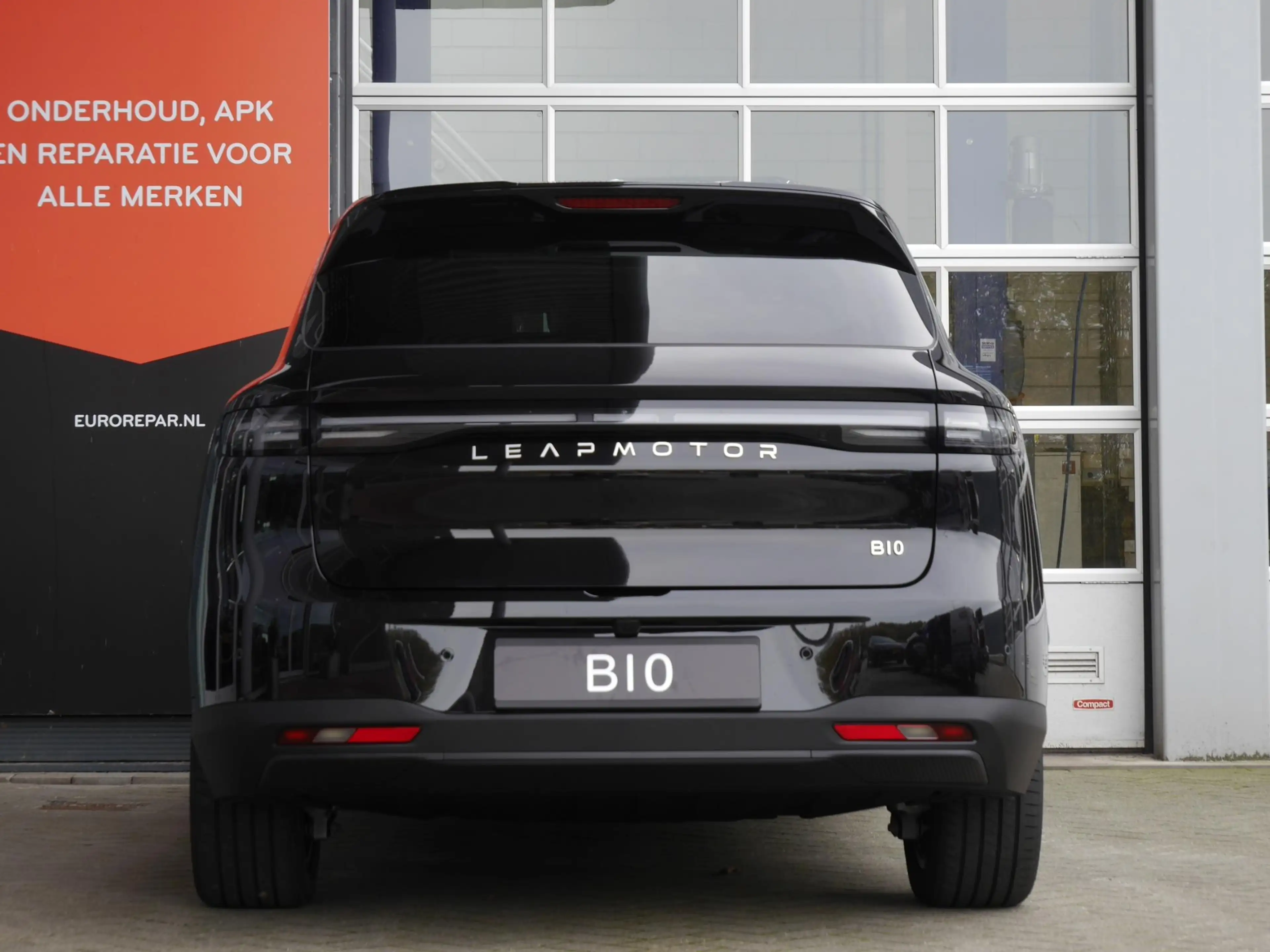 Leapmotor B10 Design ProMax 67.1 kWh | Navigatie | Rondom camera — photo 4
