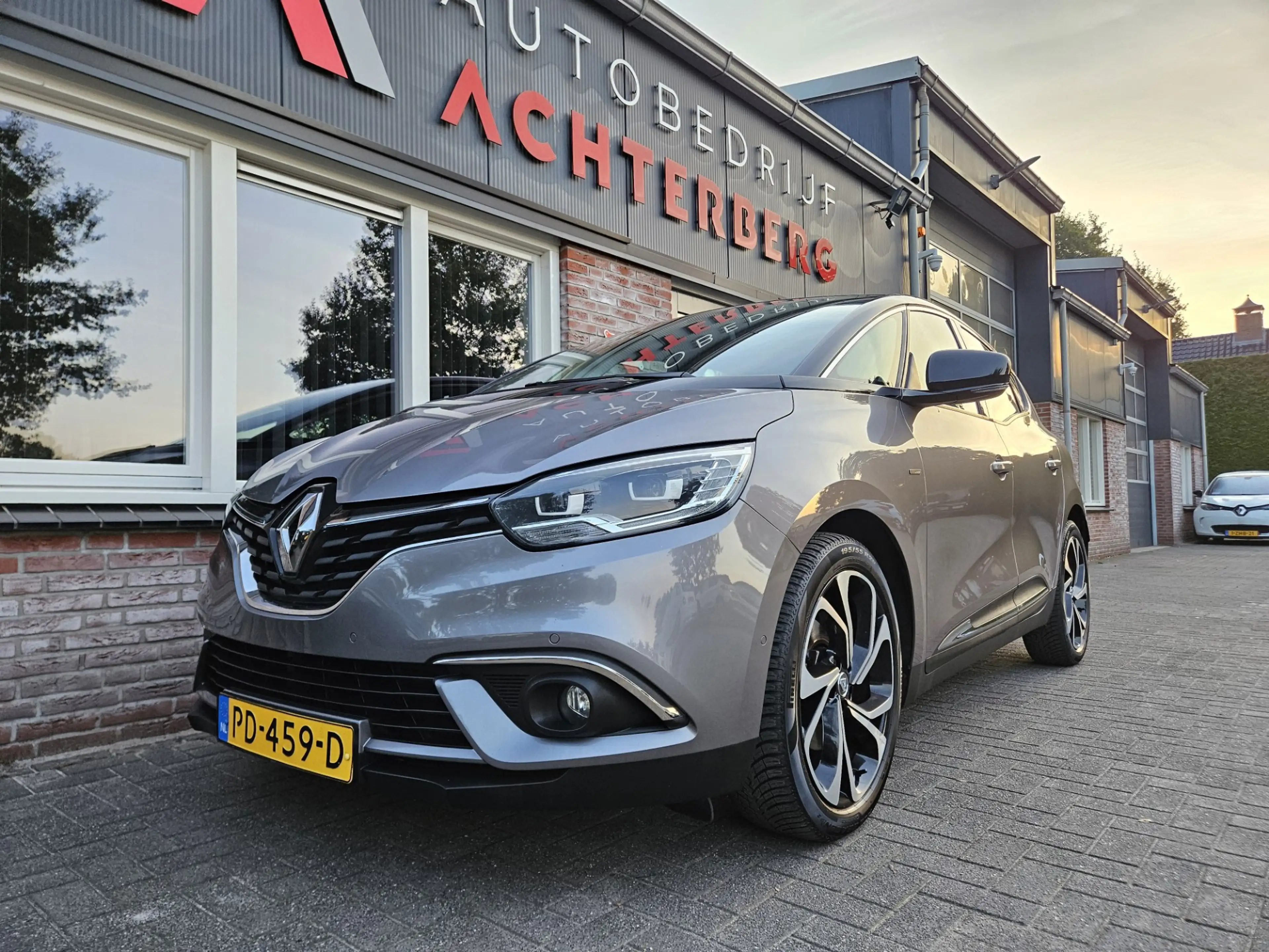Renault Scenic 1.2 TCe Bose Trekhaak! Camera! LED! Mooie/Nette Au — photo 5