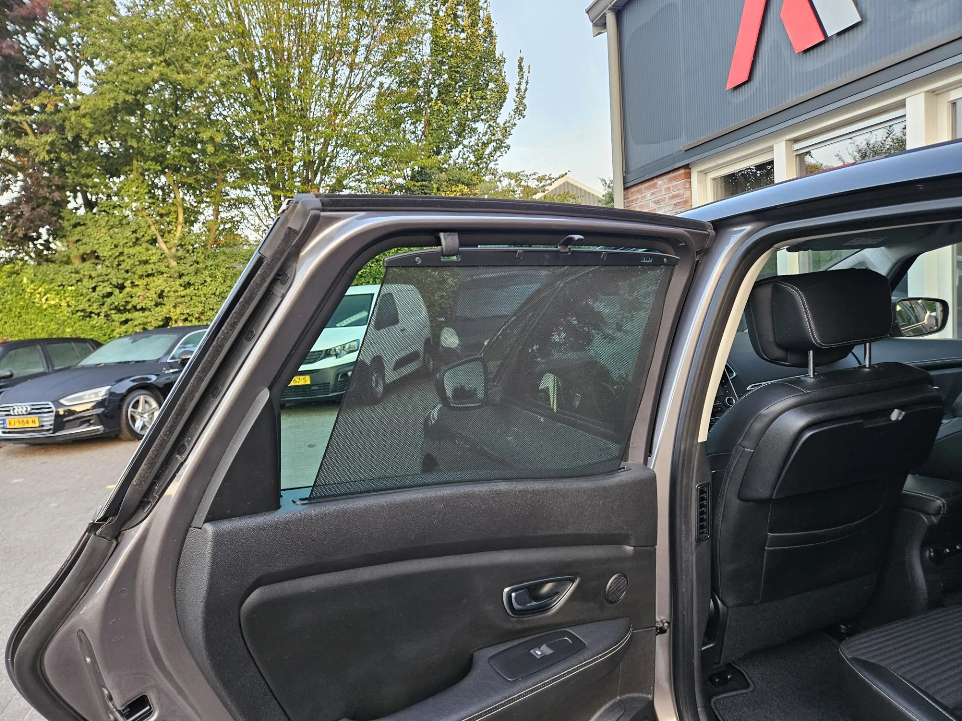 Renault Scenic 1.2 TCe Bose Trekhaak! Camera! LED! Mooie/Nette Au — photo 22