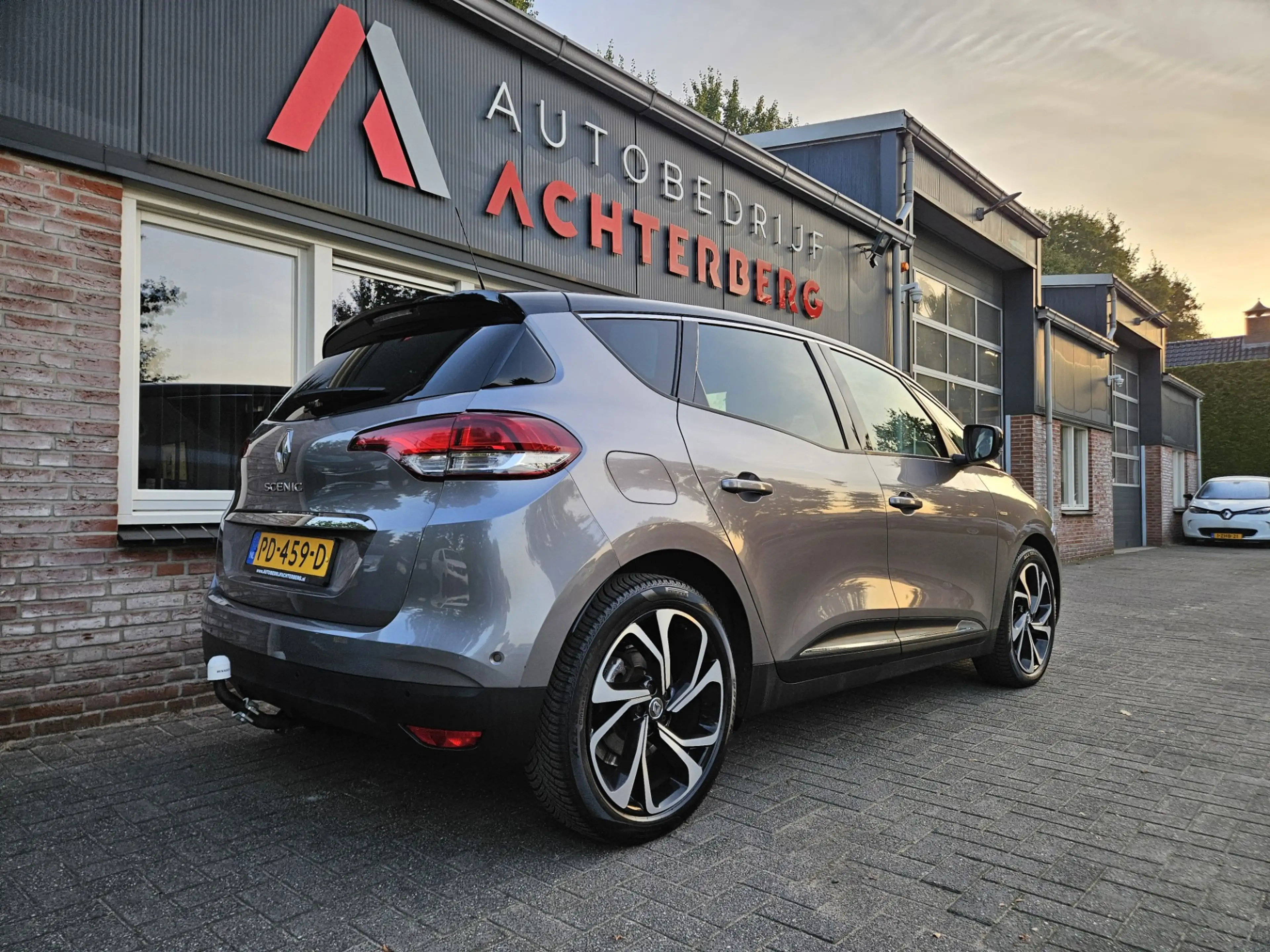 Renault Scenic 1.2 TCe Bose Trekhaak! Camera! LED! Mooie/Nette Au — photo 13