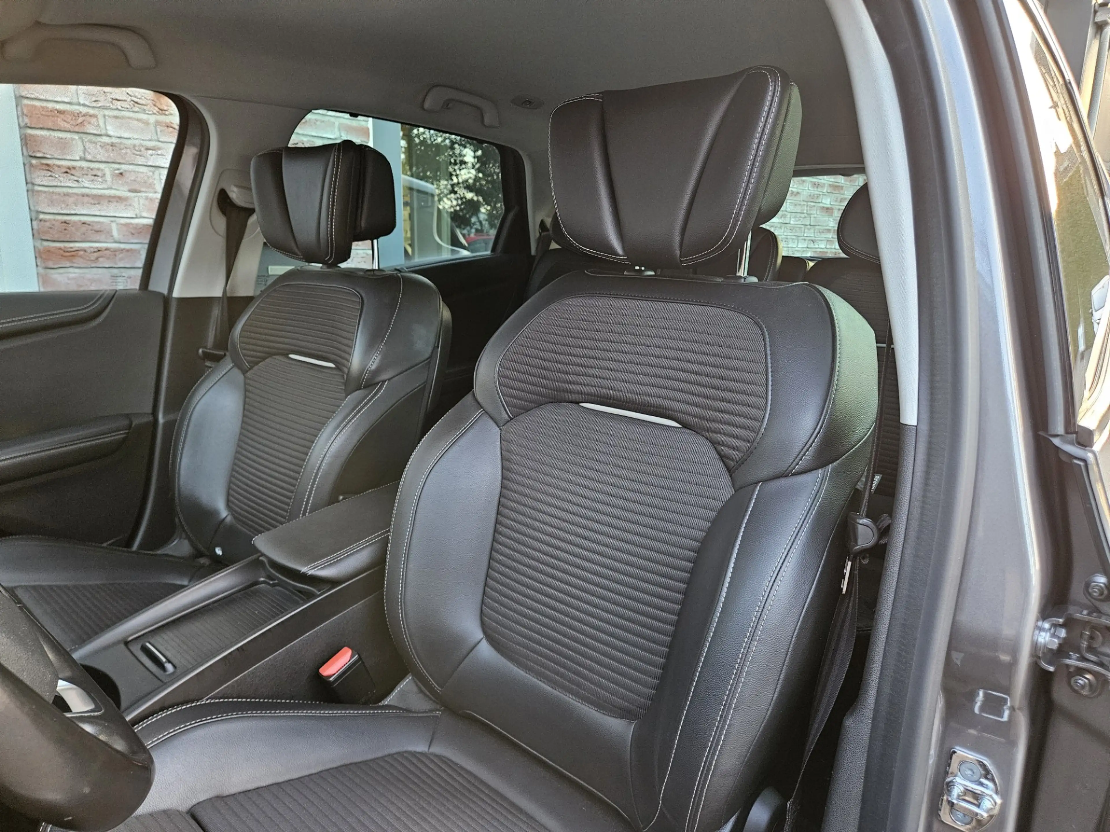 Renault Scenic 1.2 TCe Bose Trekhaak! Camera! LED! Mooie/Nette Au — photo 2