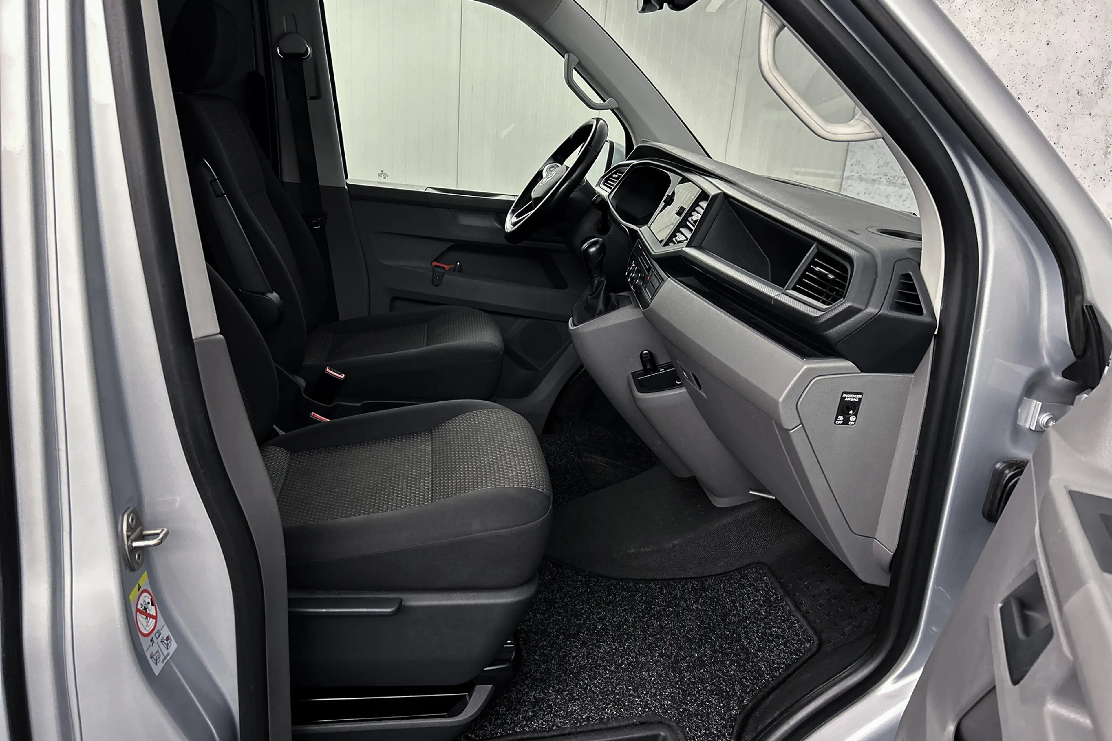 Volkswagen T6.1 Transporter 2.0 TDI 150PK DSG L2 | Trekhaak | Dubbel schuifdeu — photo 26