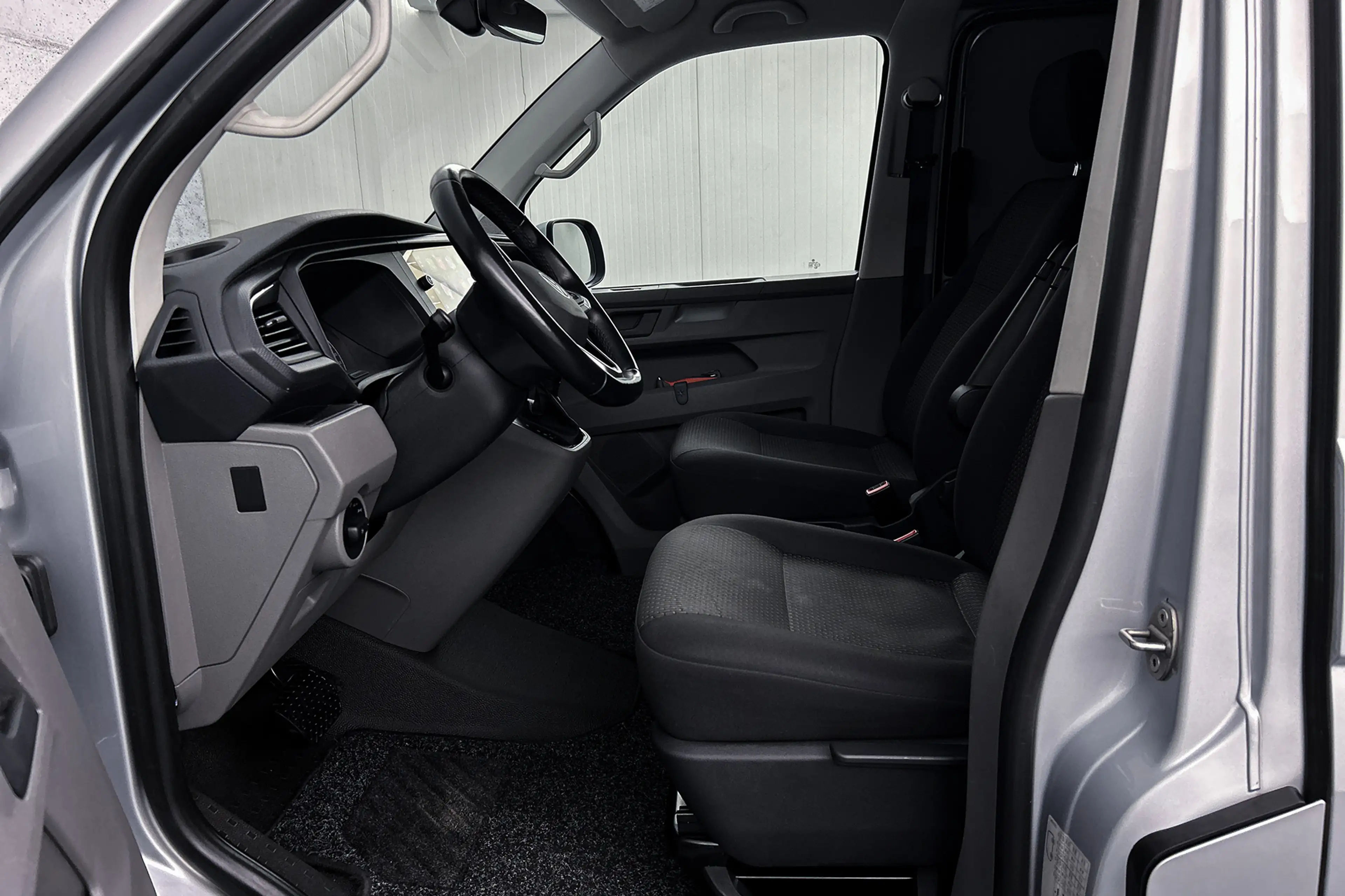 Volkswagen T6.1 Transporter 2.0 TDI 150PK DSG L2 | Trekhaak | Dubbel schuifdeu — photo 24