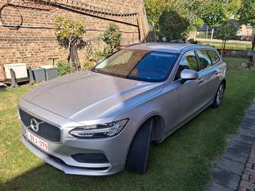 V90 D3 Geartronic Momentum