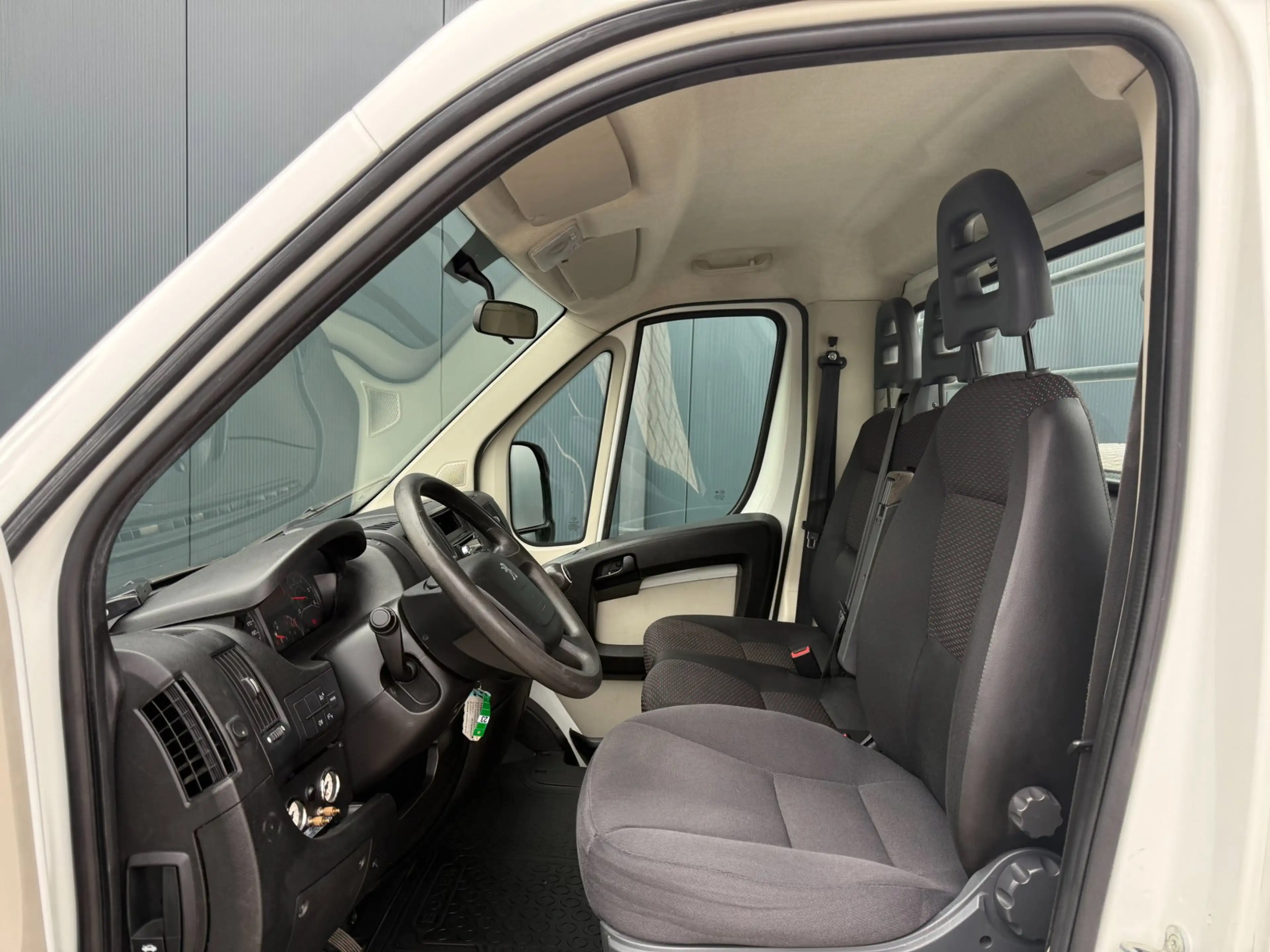 Peugeot Boxer 333 2.0 BlueHDI L2S Pick-Up * Kraan * Airco * Trek — photo 7