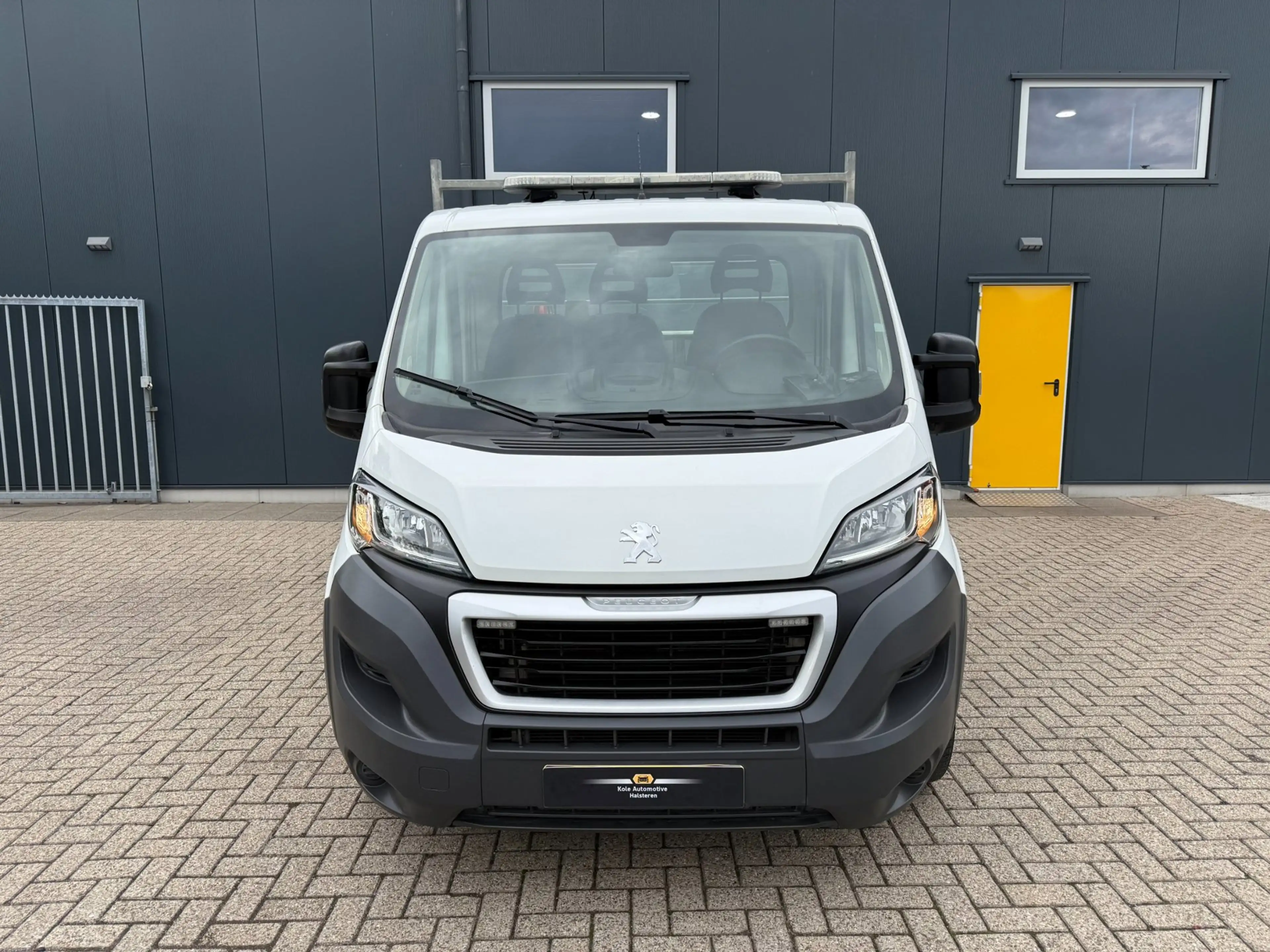 Peugeot Boxer 333 2.0 BlueHDI L2S Pick-Up * Kraan * Airco * Trek — photo 3