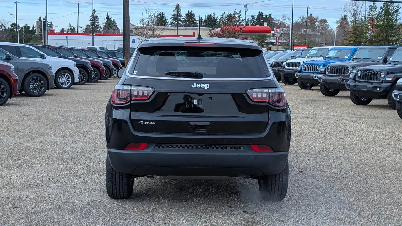 Jeep Compass снимка Jeep Compass