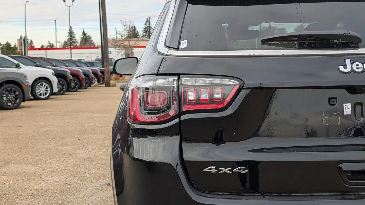 Jeep Compass снимка Jeep Compass