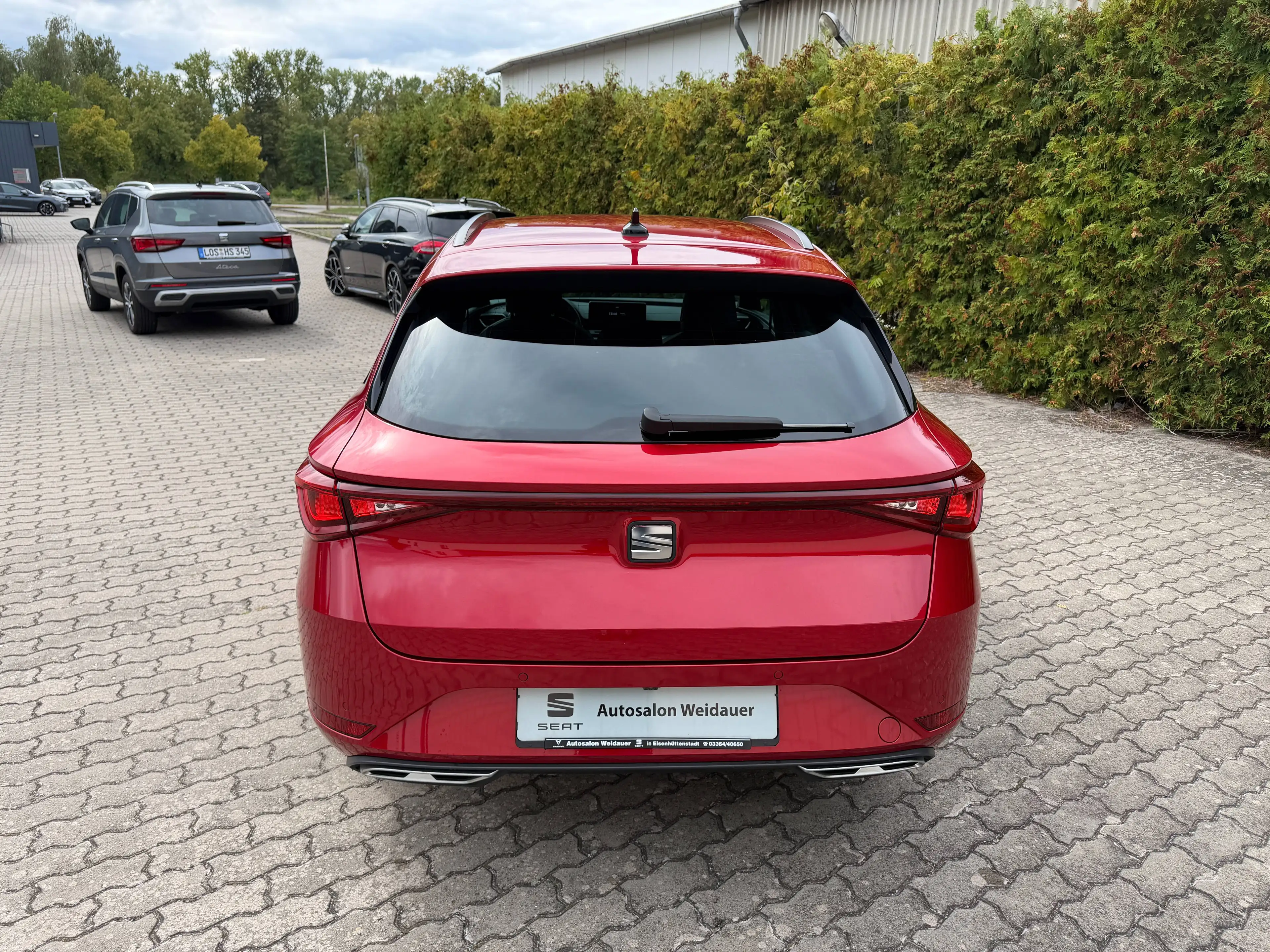 SEAT Leon Leon Sportstourer Sportstourer 1.5 eTSI ACT OPF DSG FR — photo 9