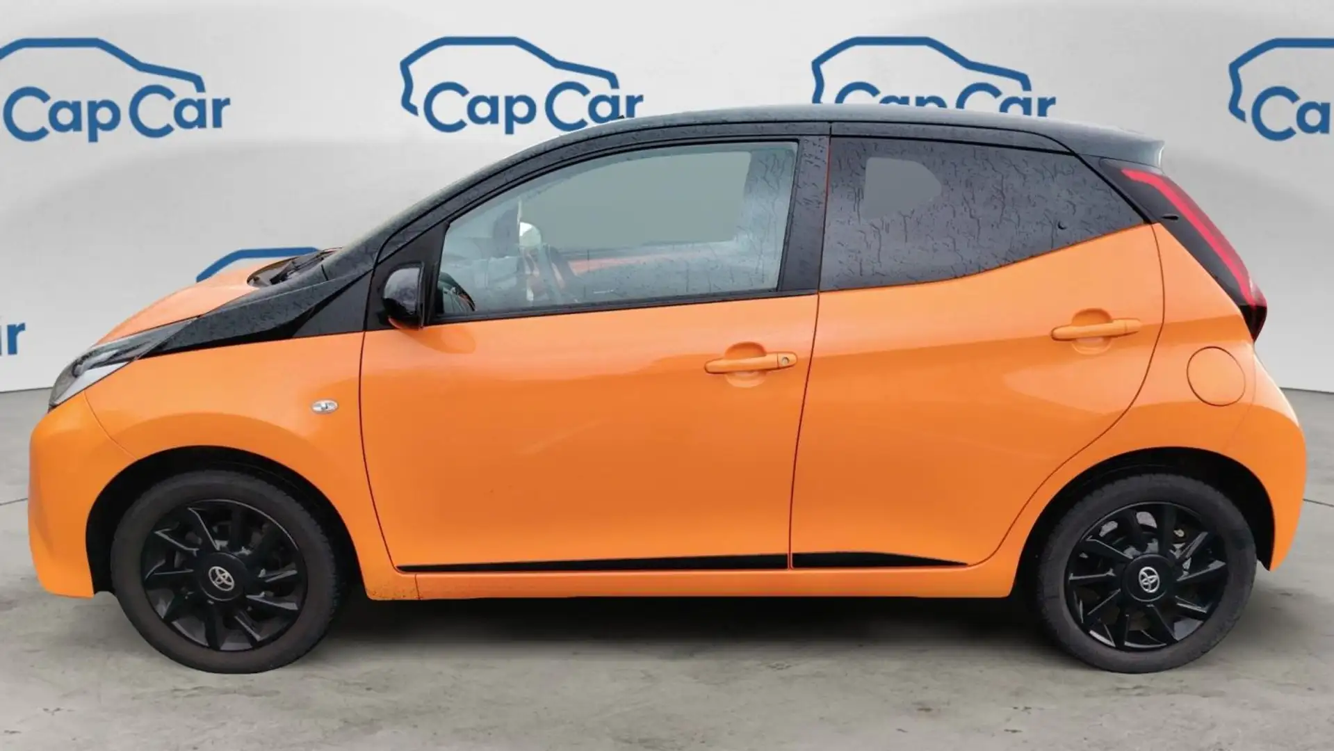 Toyota Aygo 1.0 VVT-i 72 X-Cite - Entretien constructeur Orange - 2