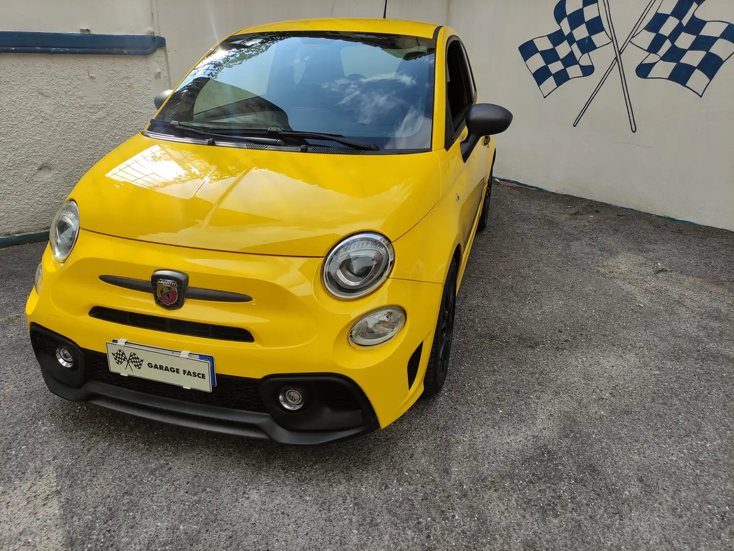 Abarth 595 Competizione 595 1.4 t-jet Competizione 180cv Жовтий - 2