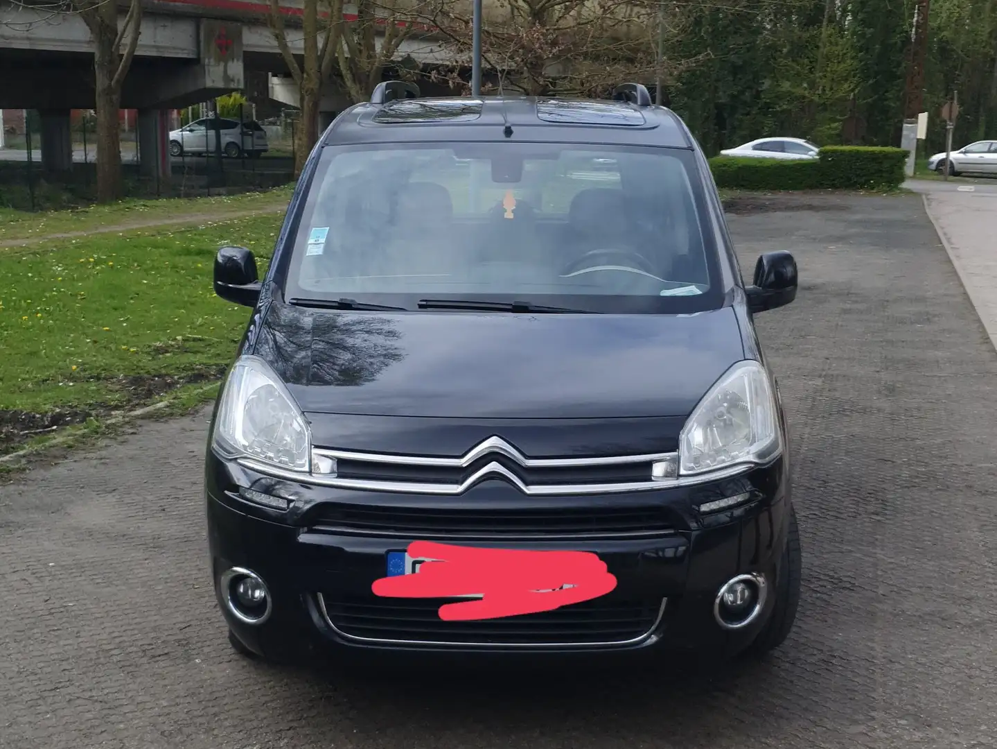 Citroen Berlingo Berlingo Multispace HDi 115 FAP Exclusive Schwarz - 1