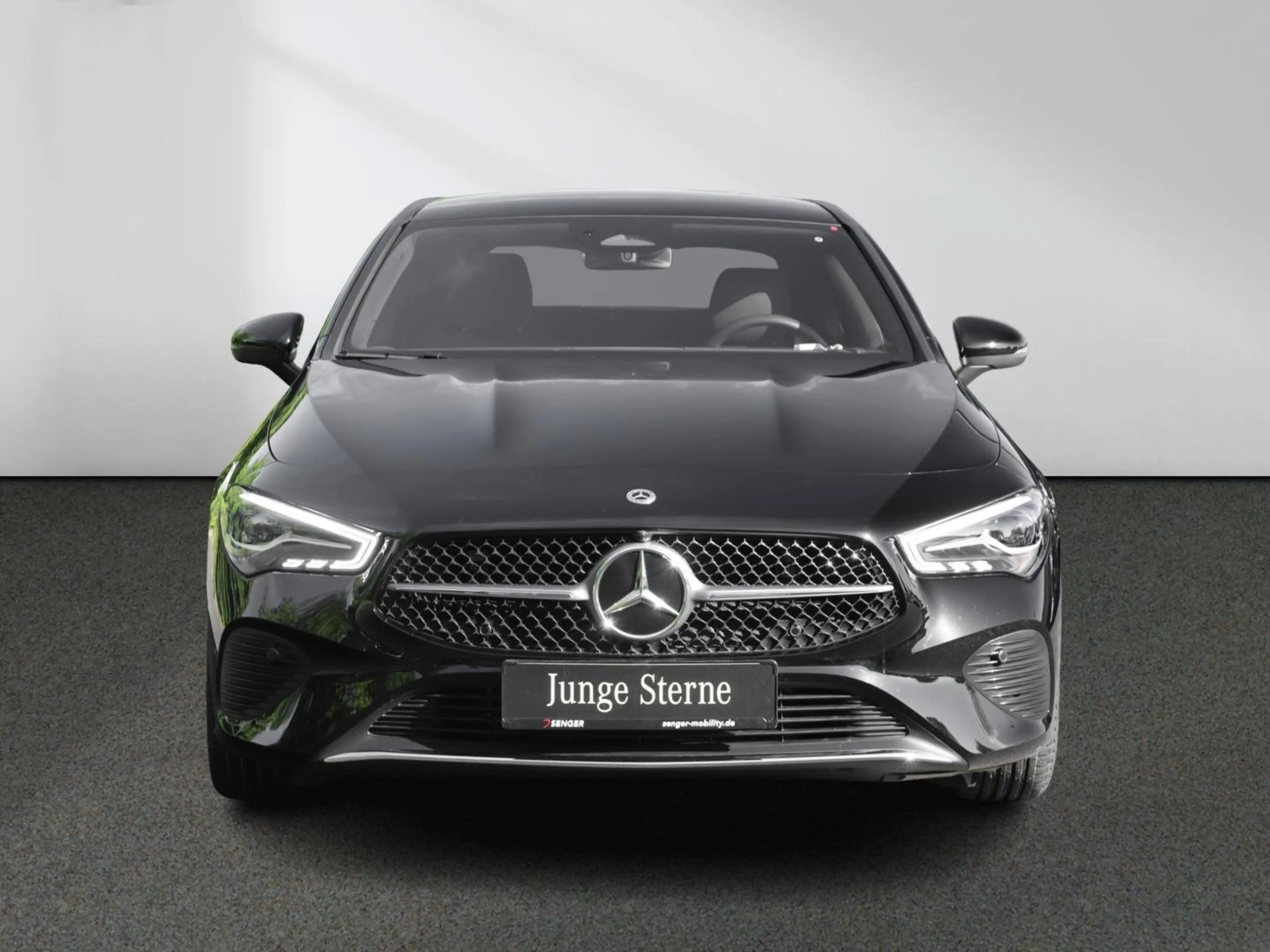 Mercedes-Benz CLA 200 Progressive Kamera Ambiente Keyless-Go — photo 4