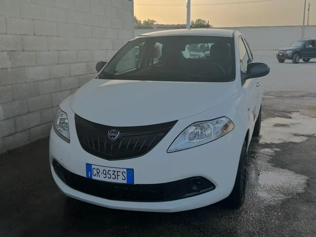 Lancia Ypsilon 2023 — фото 12