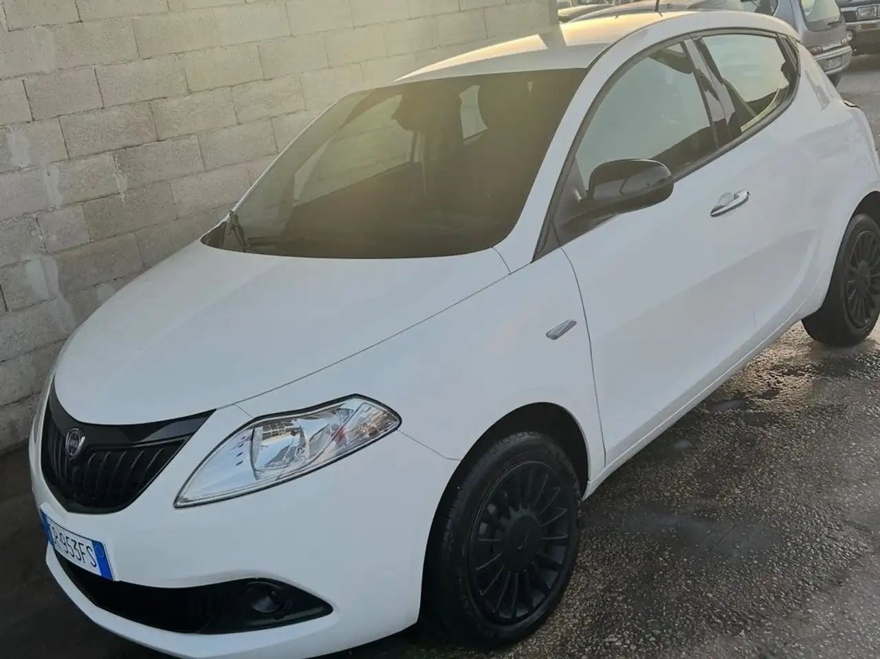 Lancia Ypsilon 2023 — фото 10