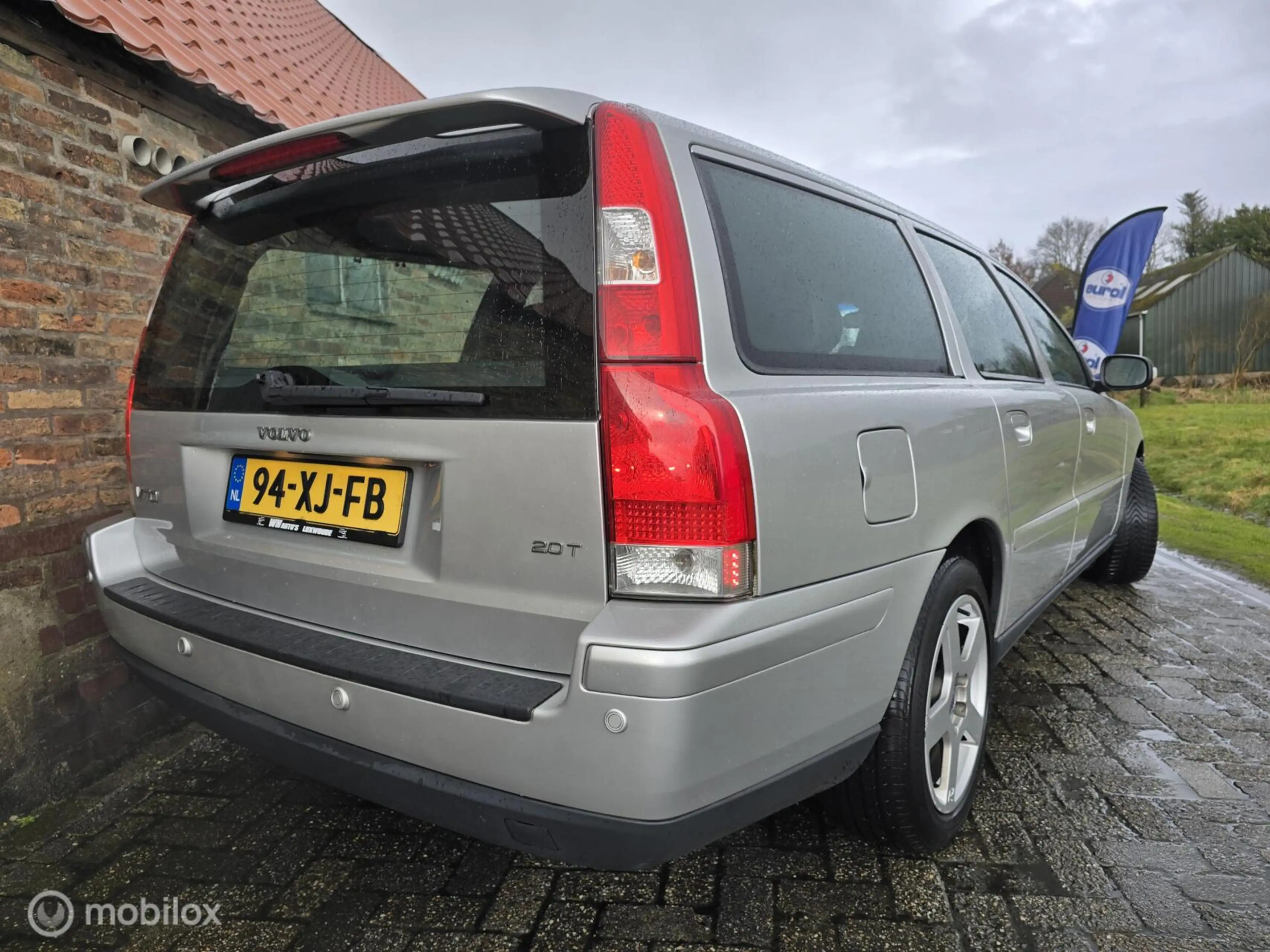 Volvo V70 2.0T Edition Sport — photo 13