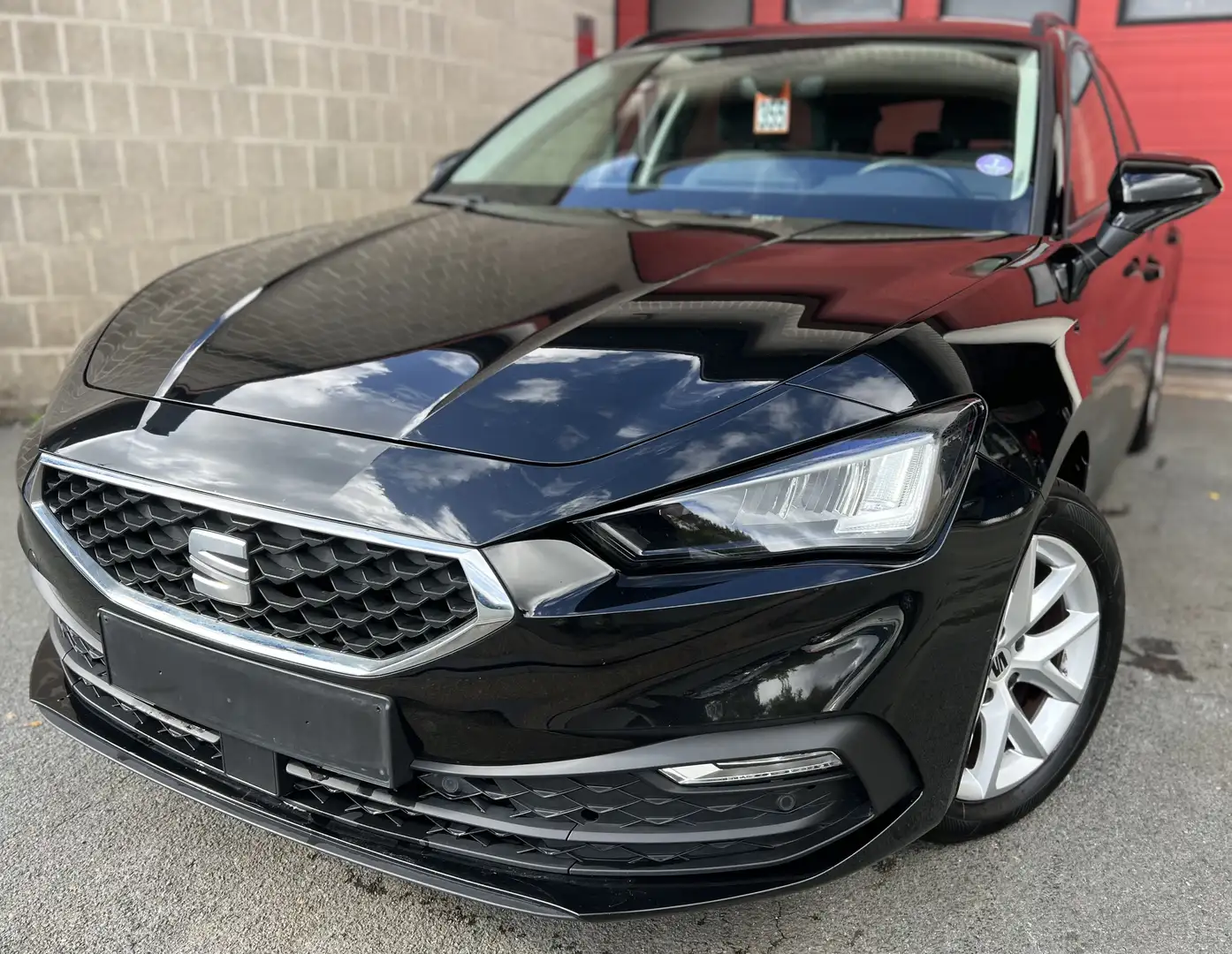 SEAT Leon Leon ST 1.5 EcoTSI Style + CAR-PASS + NAVI Noir - 1