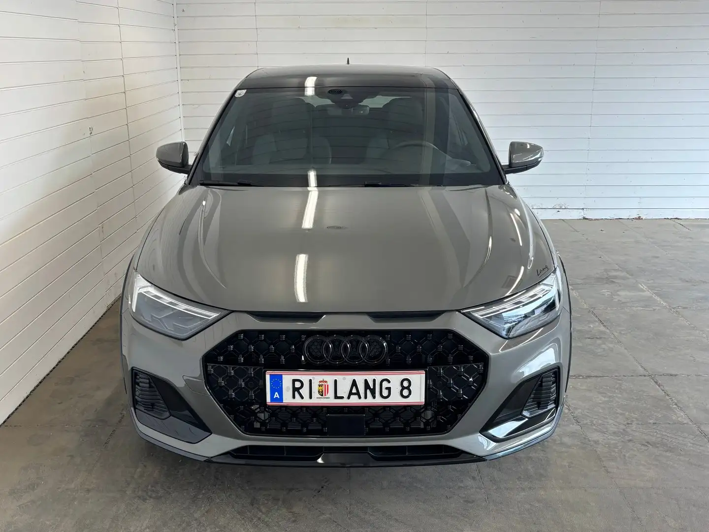 Audi A1 30 TFSI intense Grau - 2