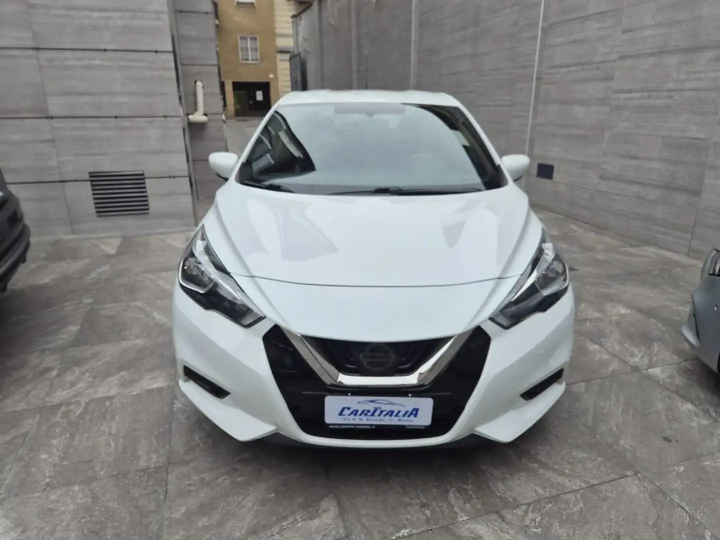 Nissan Micra 1.0 IG 12V 5 porte Visia+ Blanc - 2