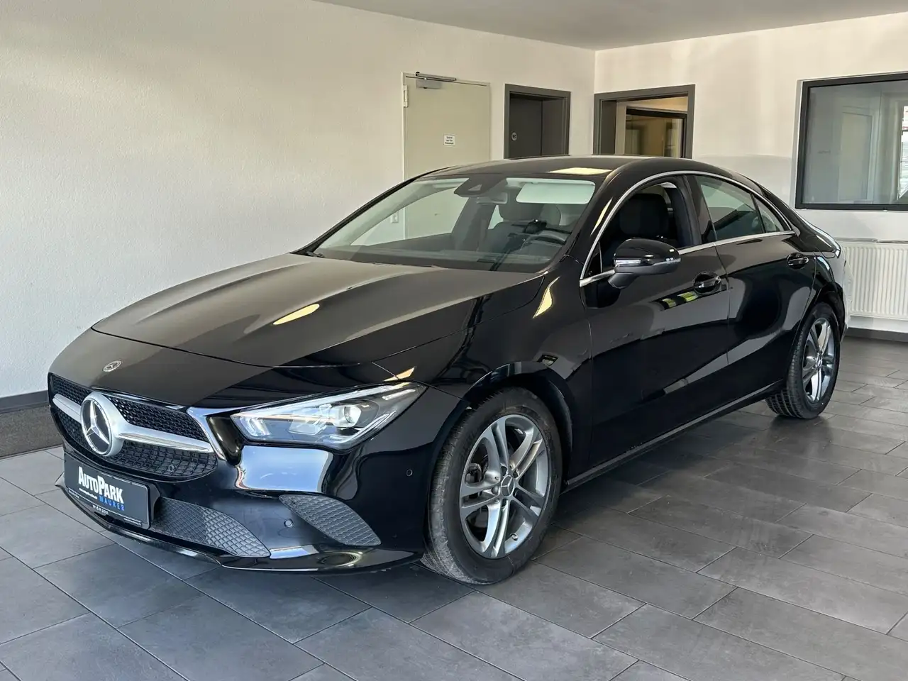 Mercedes-Benz CLA 200