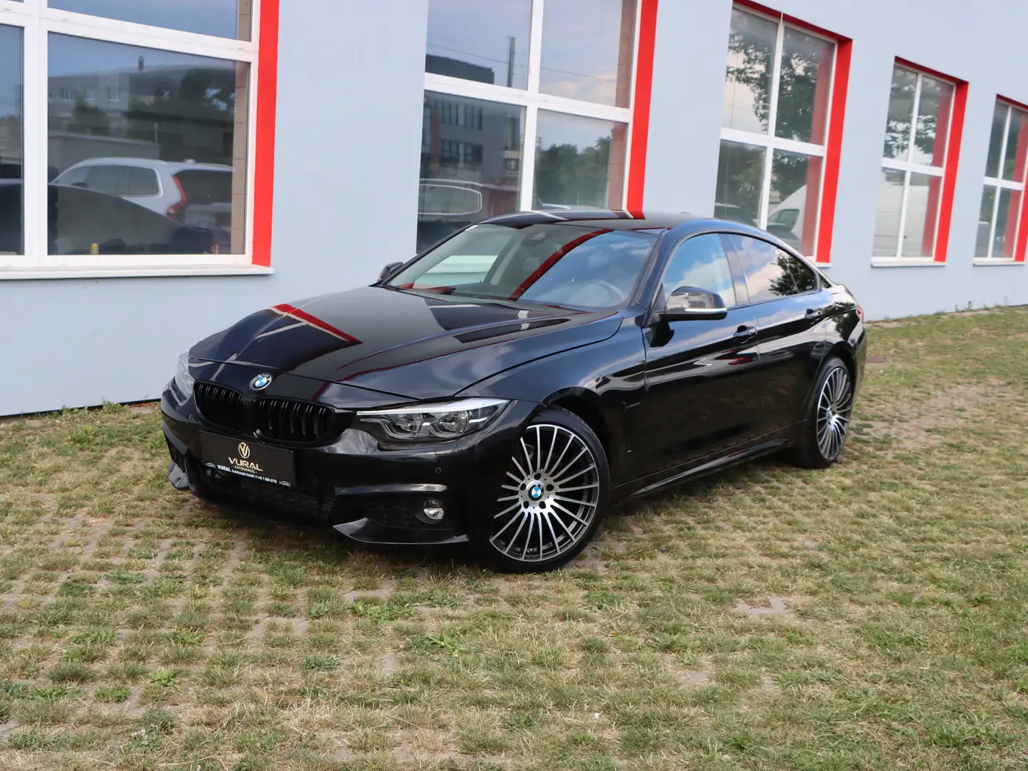 BMW 420 d xDrive | M-Paket | NAVI | LEDER | LED | Nero - 1