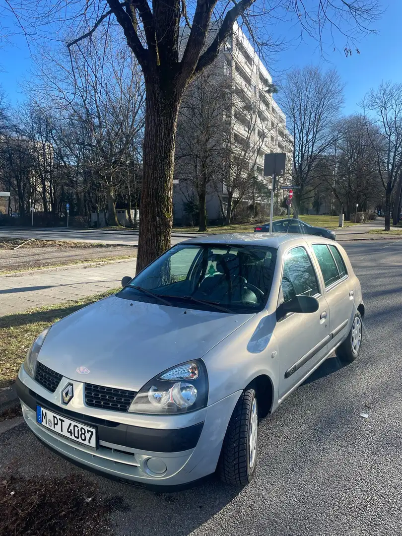 Renault Clio 1.2 Authentique Grau - 1