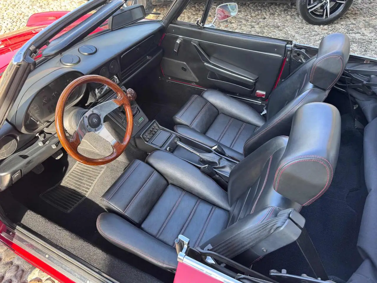 Alfa Romeo Spider 2.0 i, foto 7