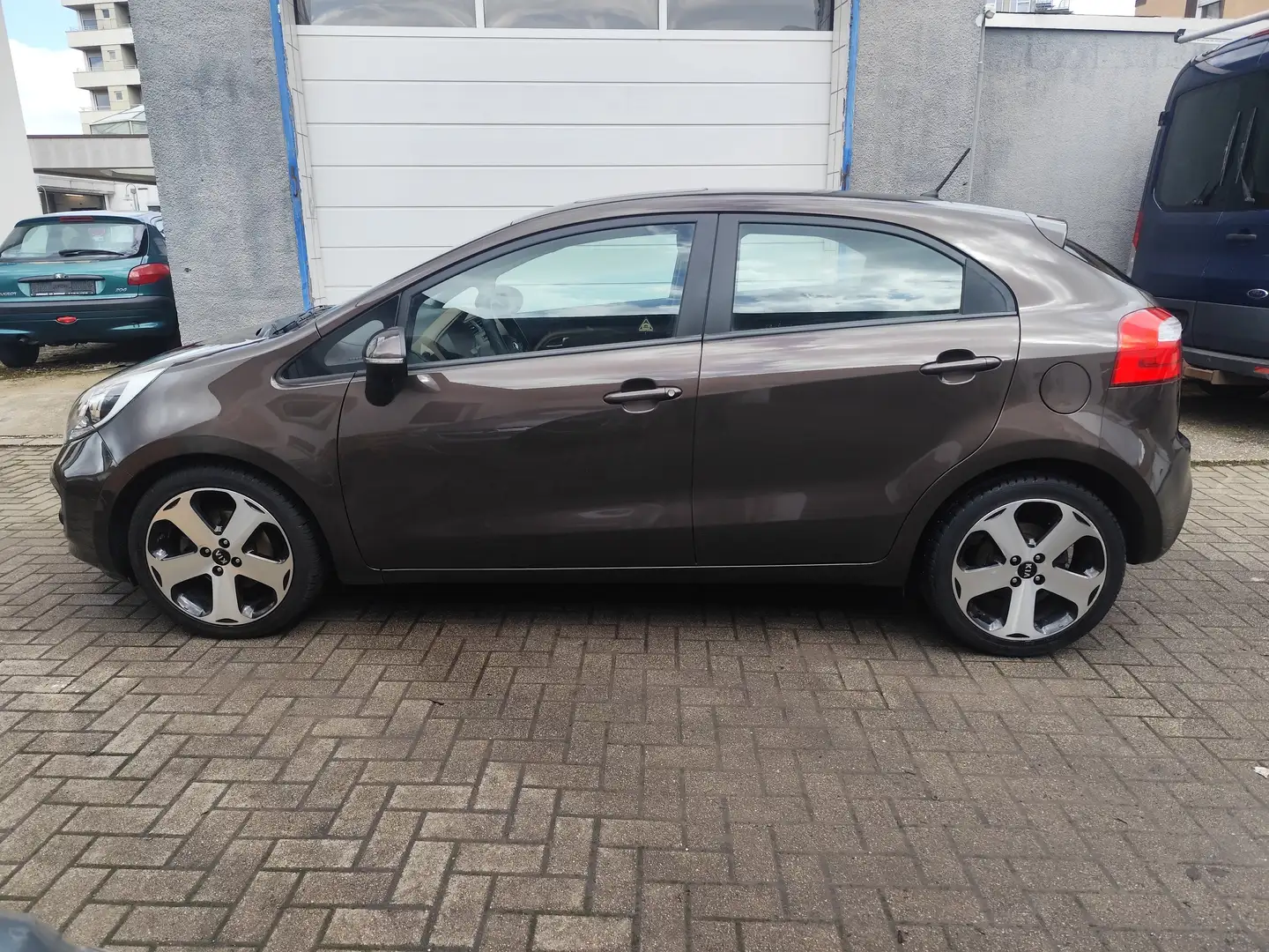 Kia Rio FIFA World Cup Edition Leder Klima Lenkradheizung Marrón - 2