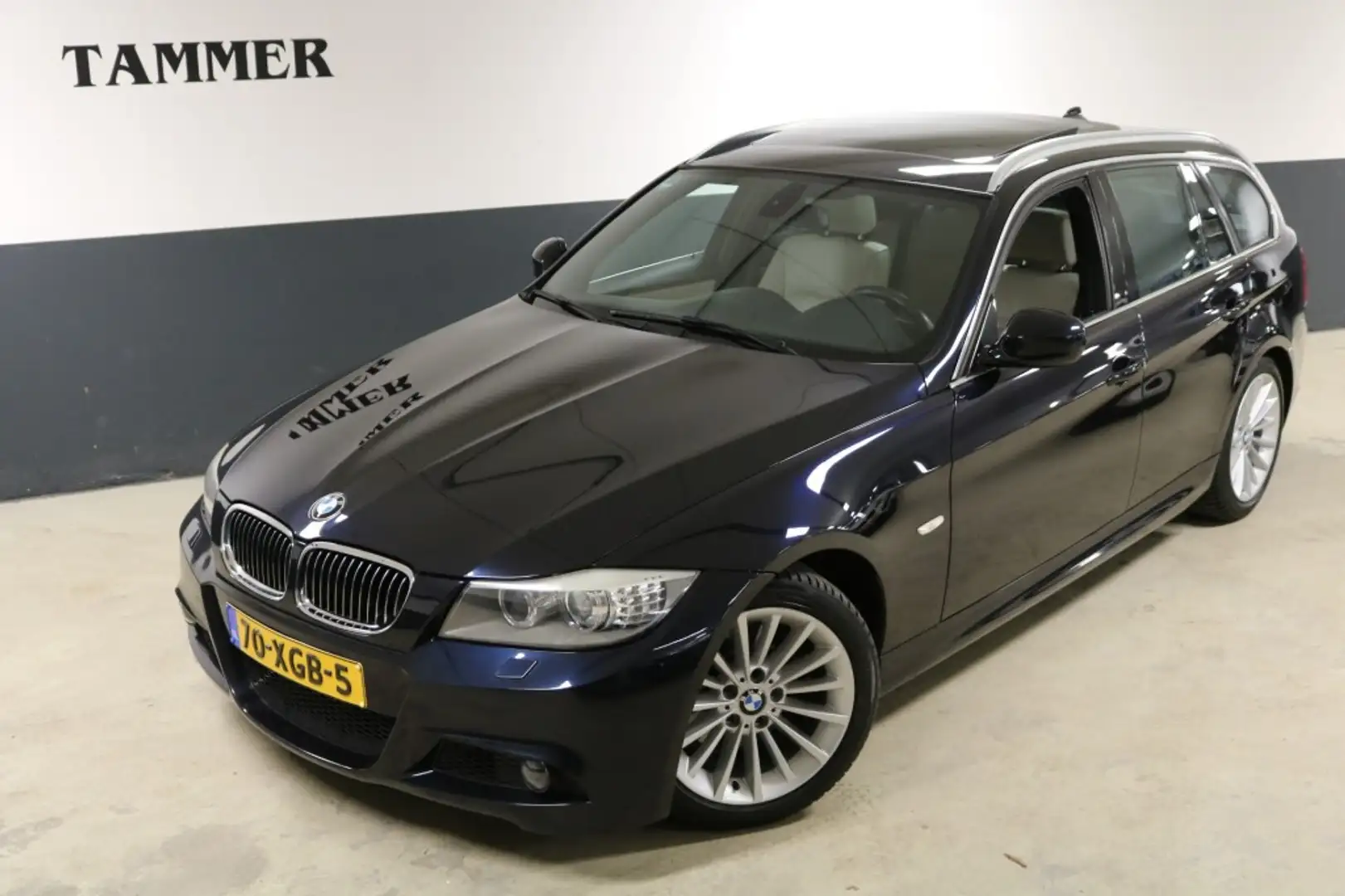 BMW 325 325i Carbon M-Sport Edition 1eEIG./ORG.NL/PANO/LEE Zwart - 2