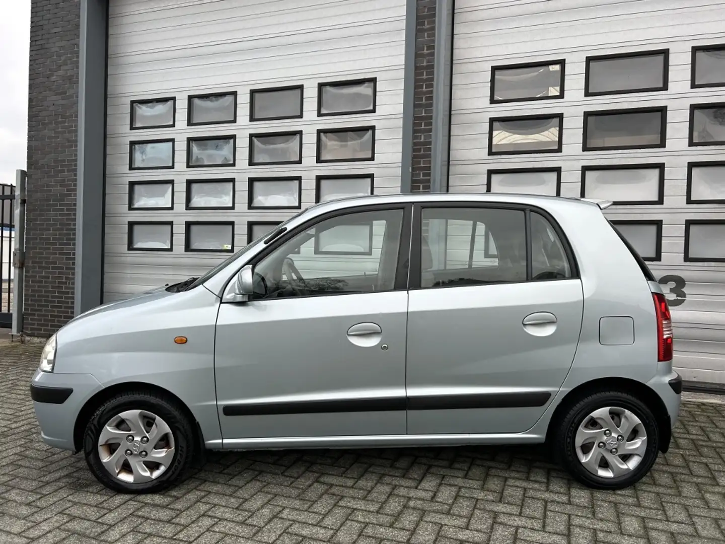 Hyundai Atos 1.1i Dynamic AUTOMAAT! 107.000 Km! NAP! siva - 2
