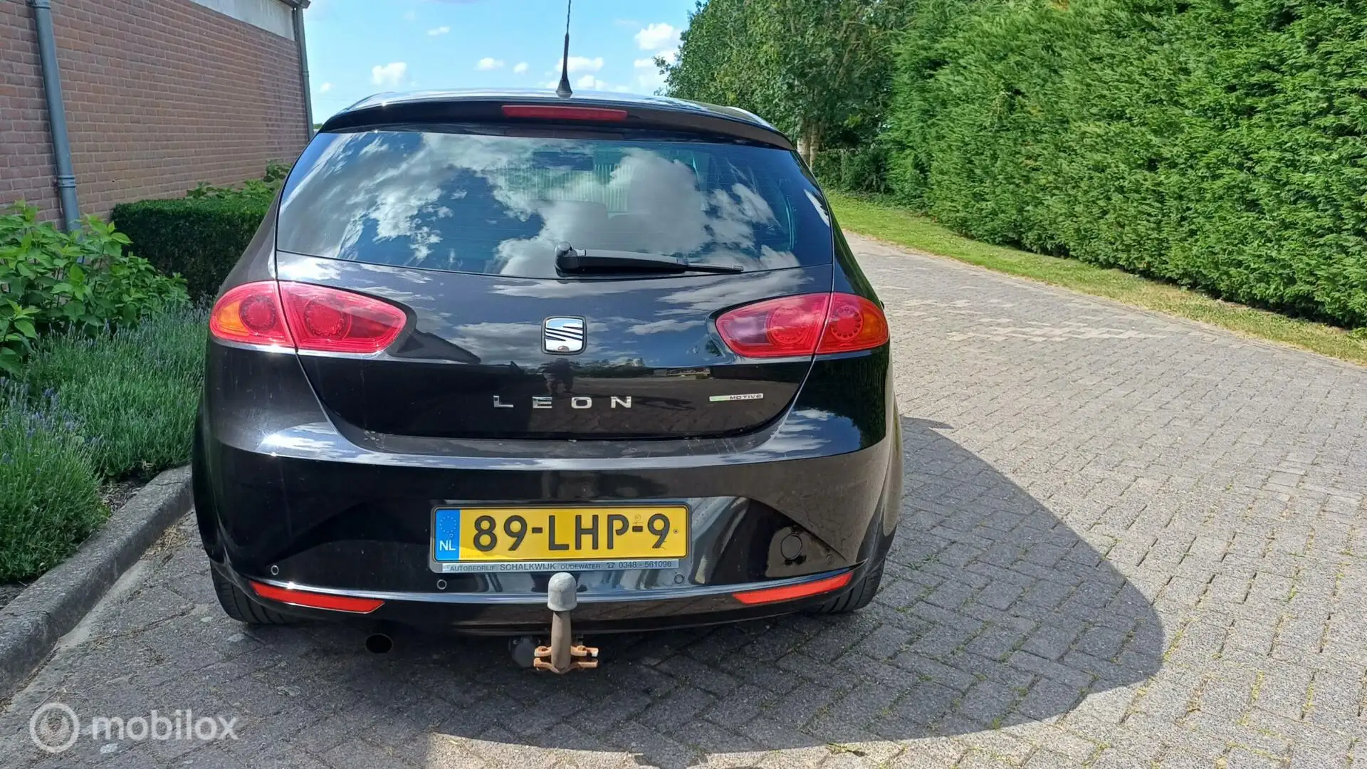 SEAT Leon 1.6 TDI Style Zwart - 2