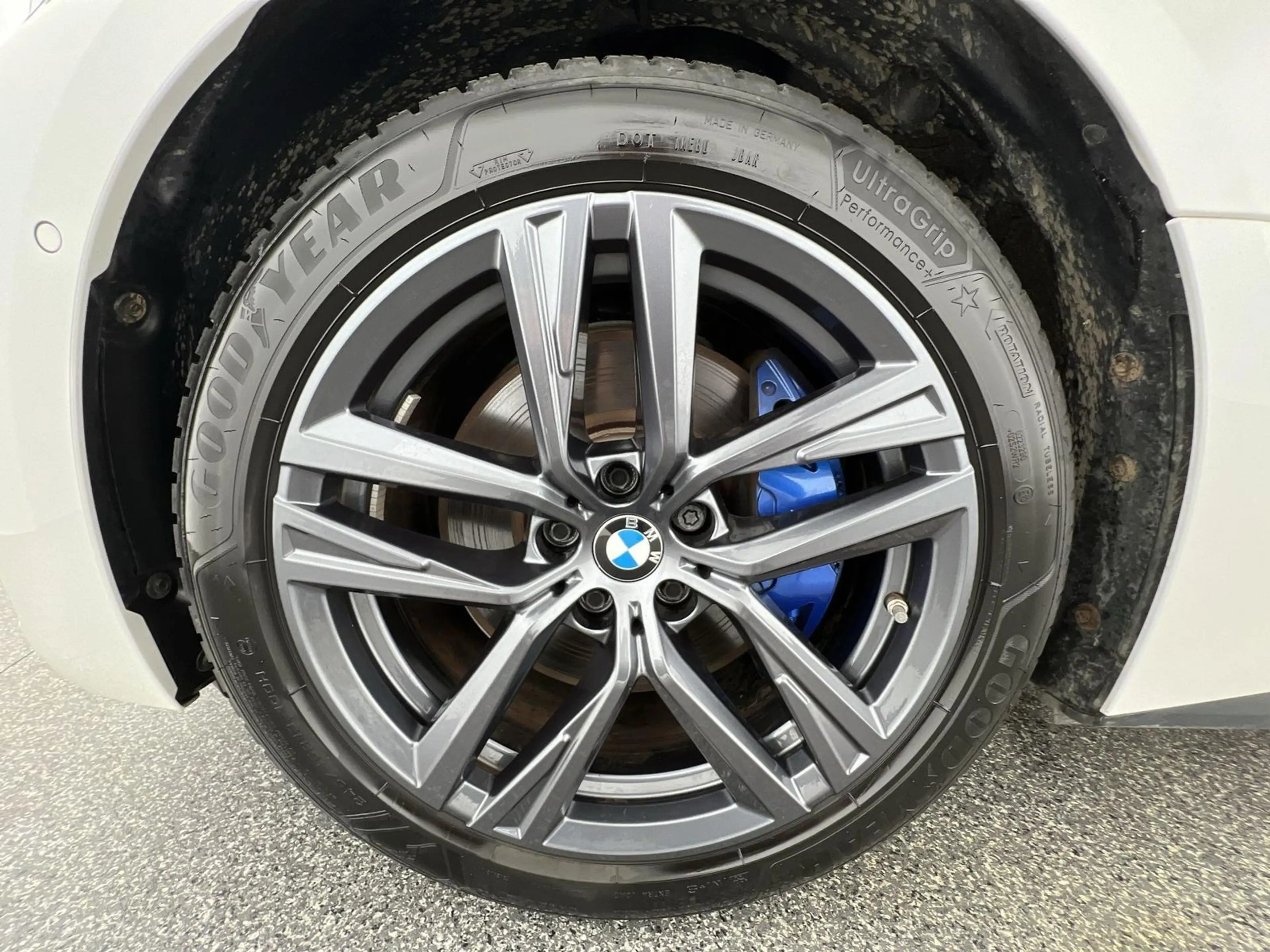BMW i4 M50 Gran Coupe 4x4*NAVI*360°K*Laser*uvm — photo 7