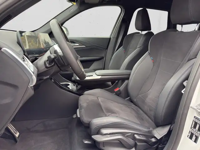 BMW X1 view 8