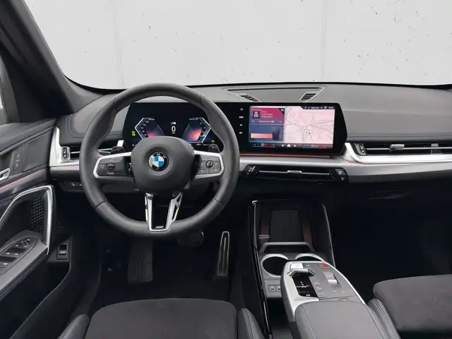 BMW X1 view 10