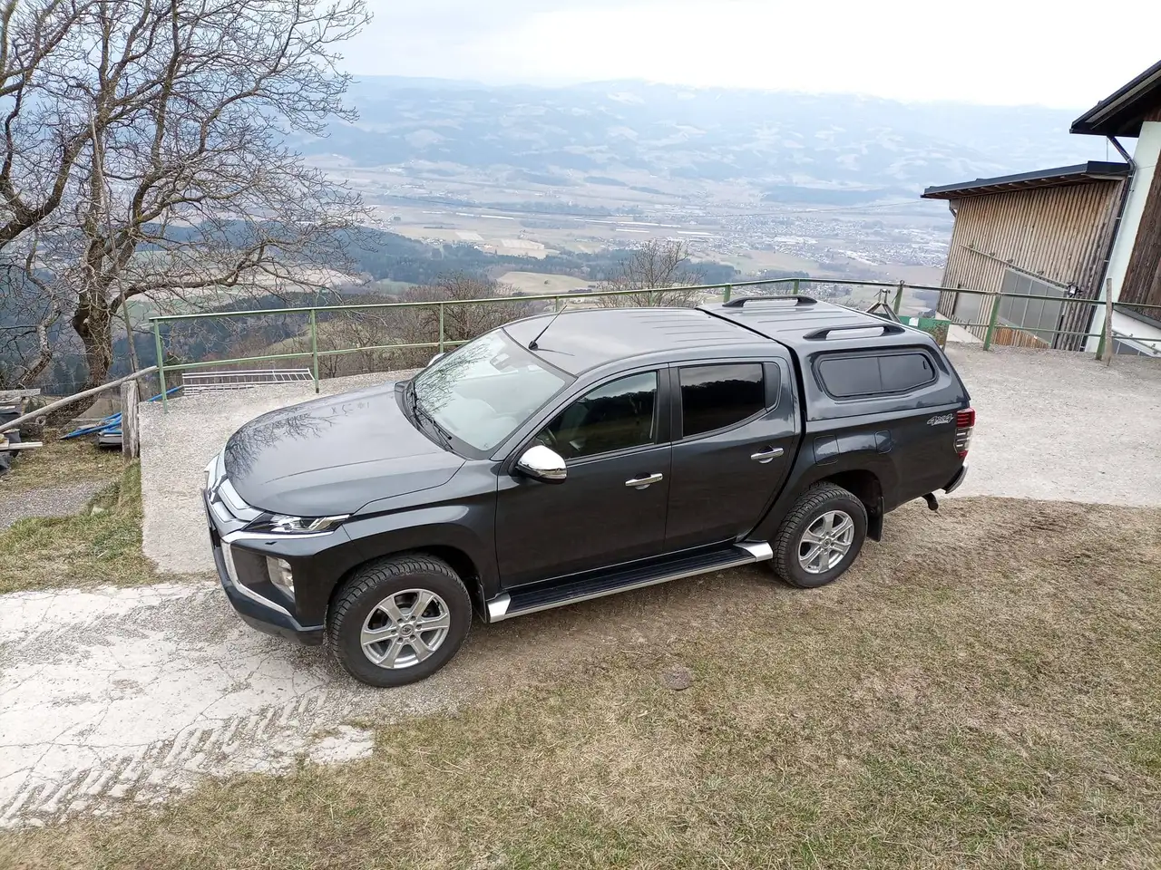 Mitsubishi L200