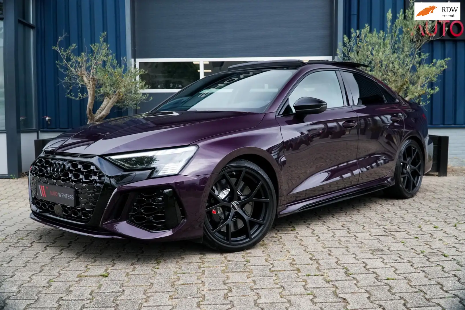 Audi RS3 A3 Limousine 2.5 TFSI quattro Paars - 1