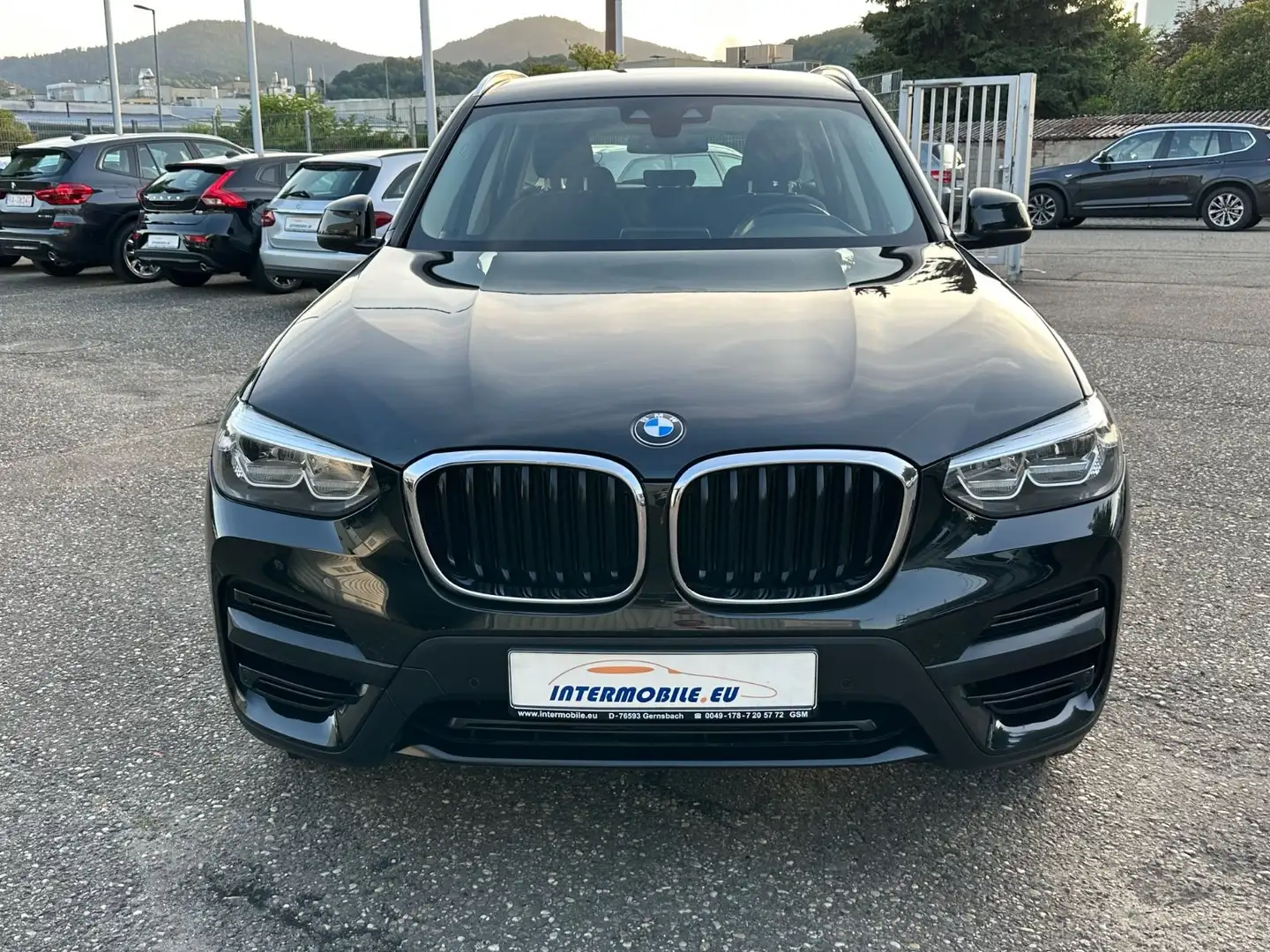 BMW X3 sDrive 18dA LED Navi AHK Klima PTC Euro6d**** Schwarz - 2