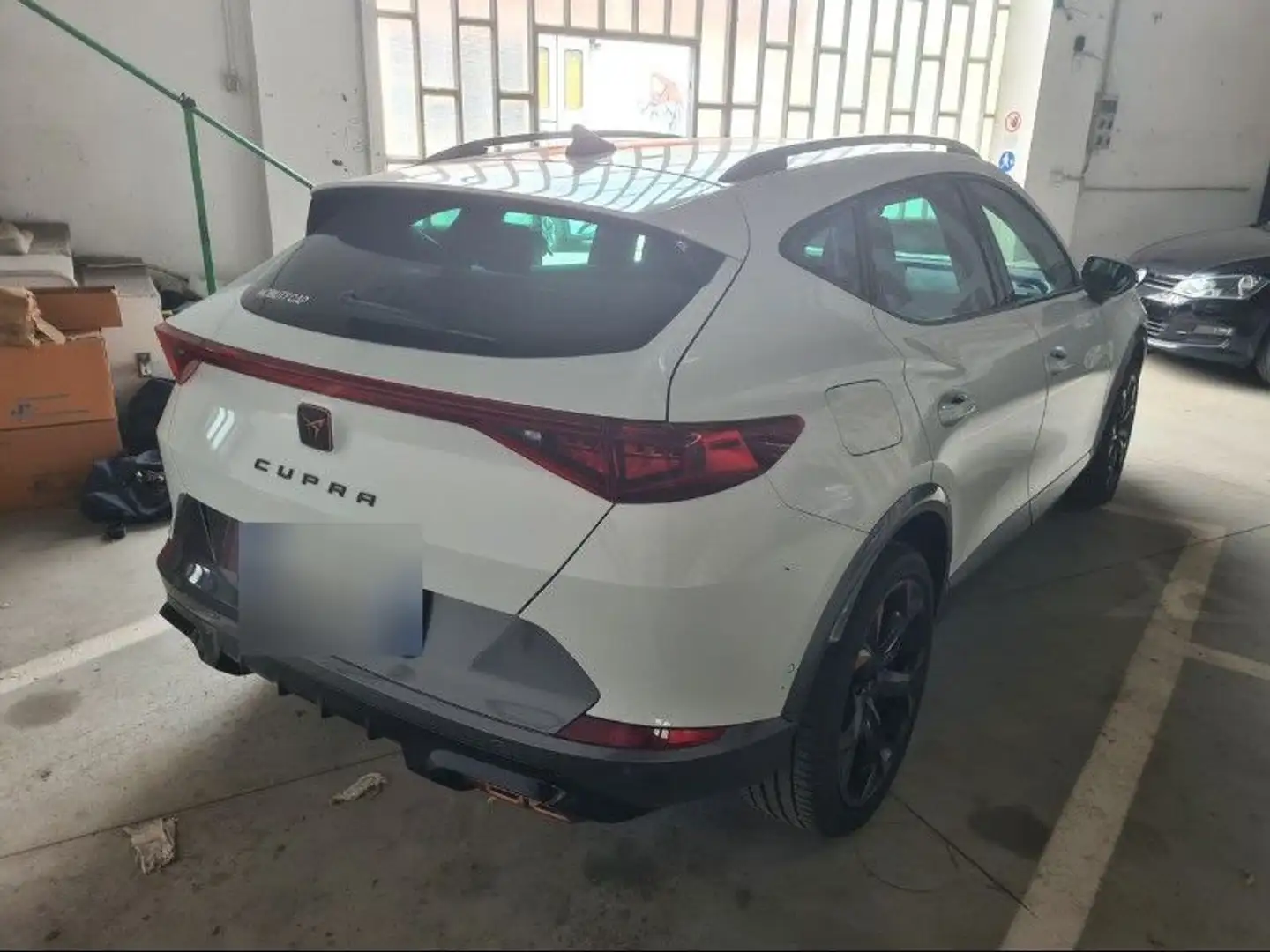 CUPRA Formentor 1.4 e-Hybrid Navi RearView ACC LM19 ACC AUT Weiß - 2