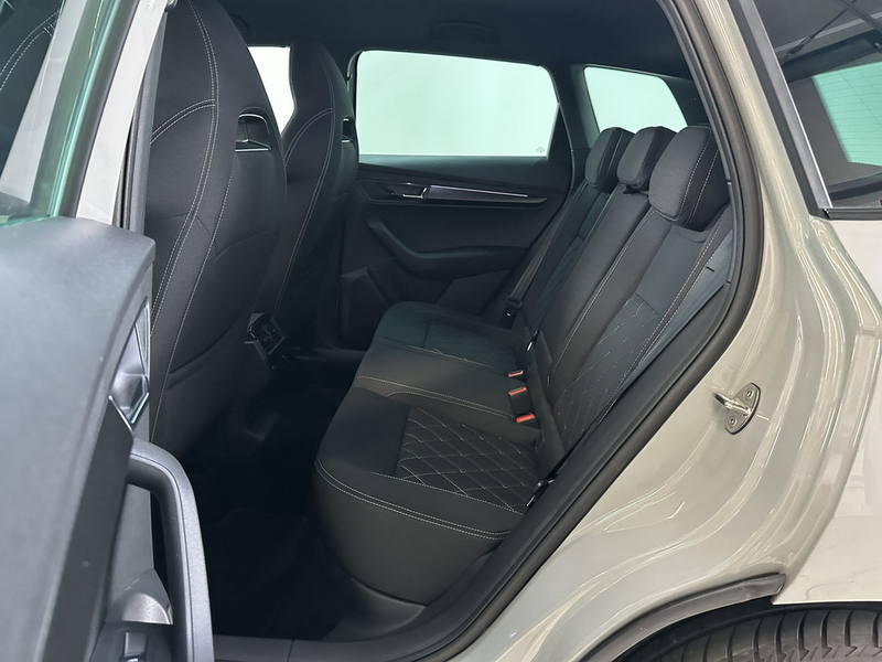 Skoda Karoq 2.0 TSI DSG Sportline 4x4 MATRIX-LED — photo 14